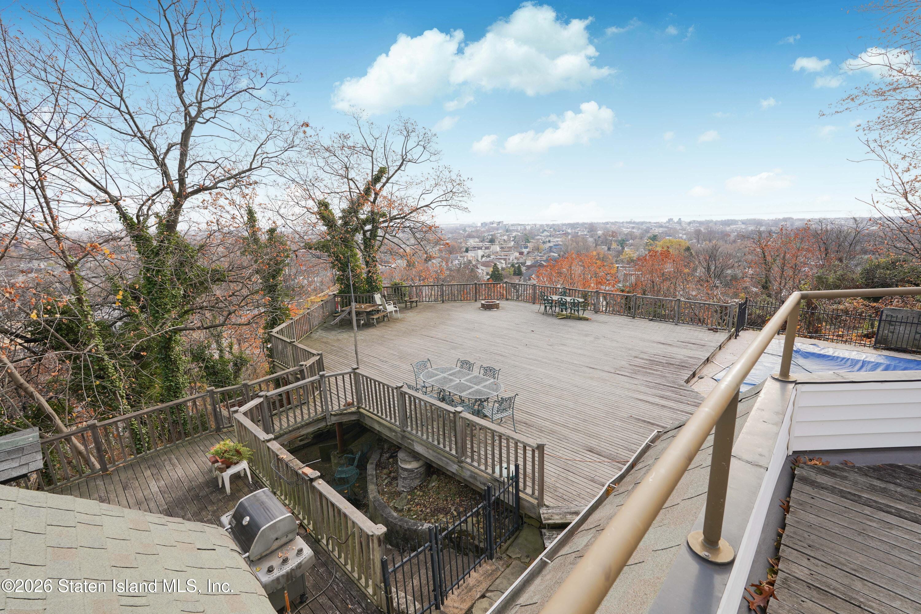 45 E Loop Road, Staten Island, NY, 10304 image 25