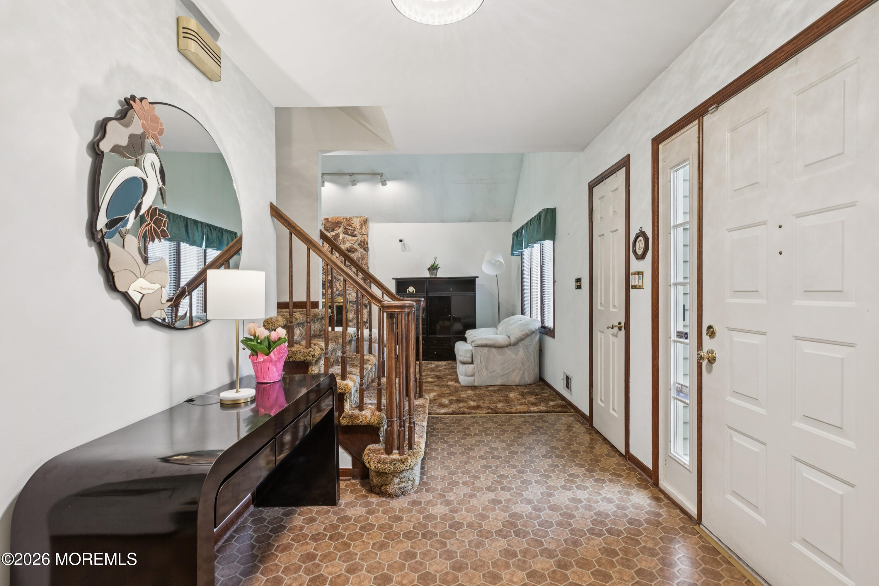 2 Grenoble Court Image 2