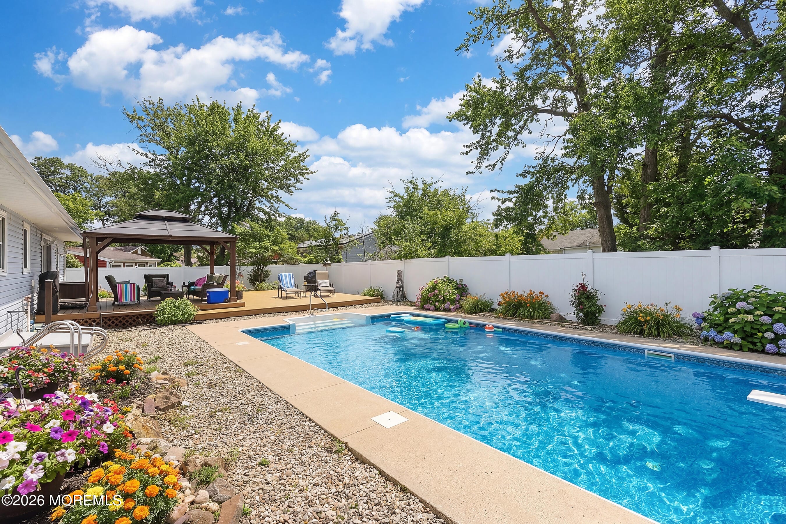 1409 Broadway Boulevard Image 1