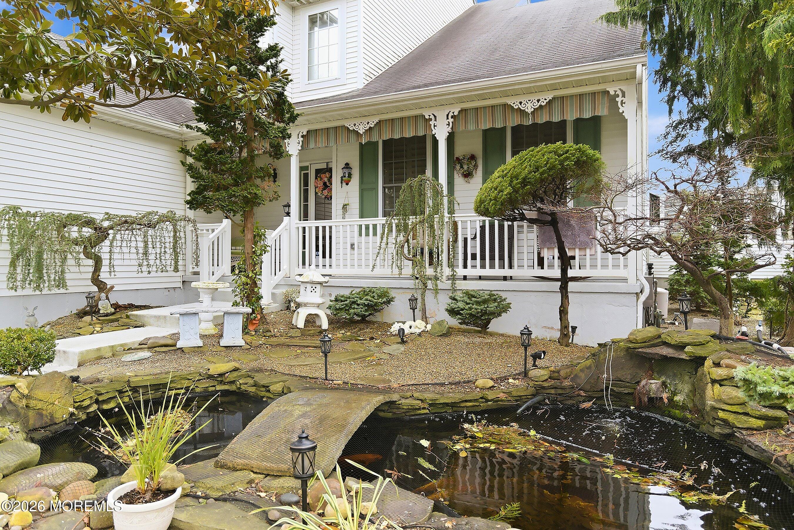 1 Ravenwood Court Image 2