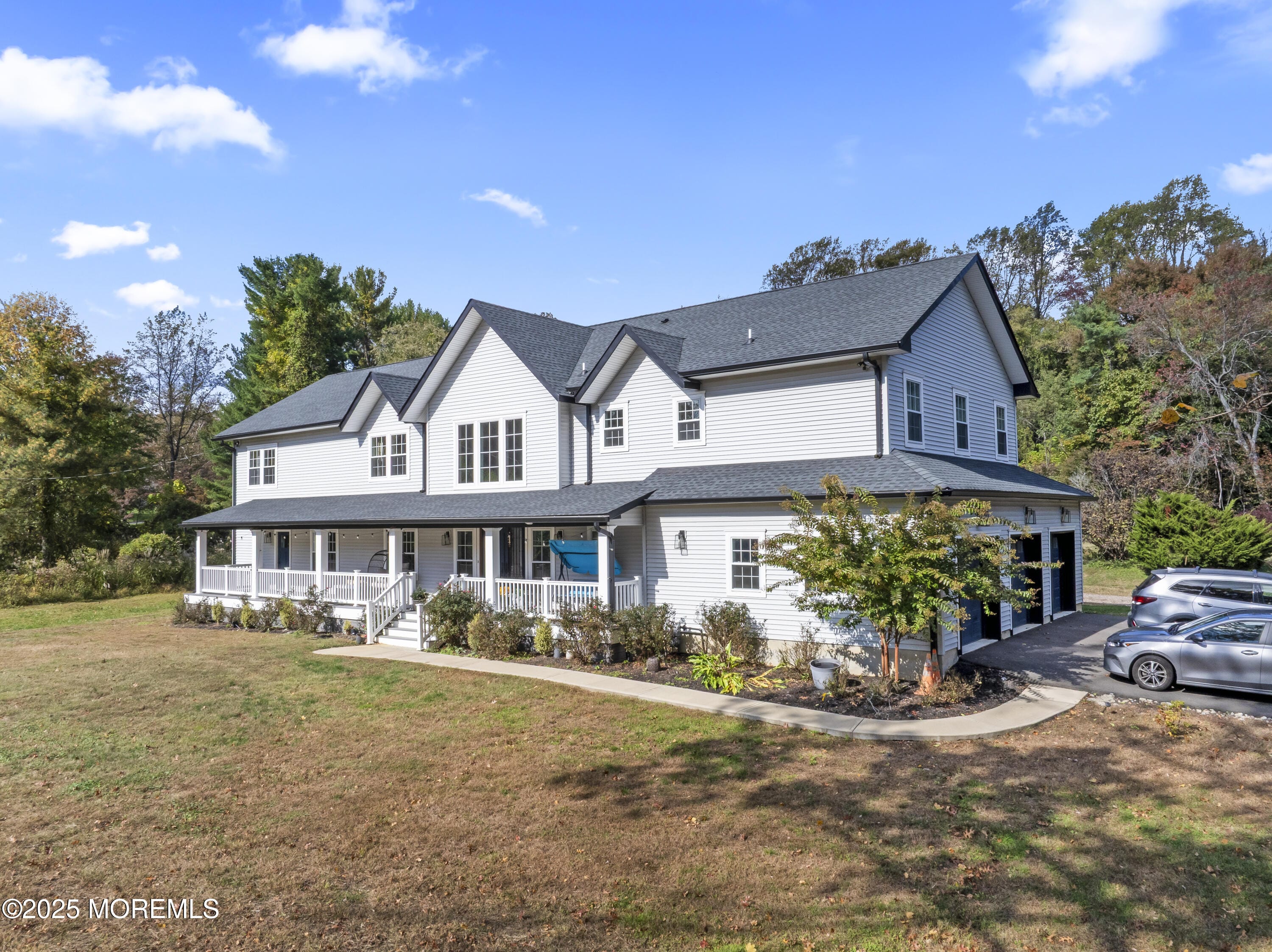 830 & 832 Holmdel Road Image 3