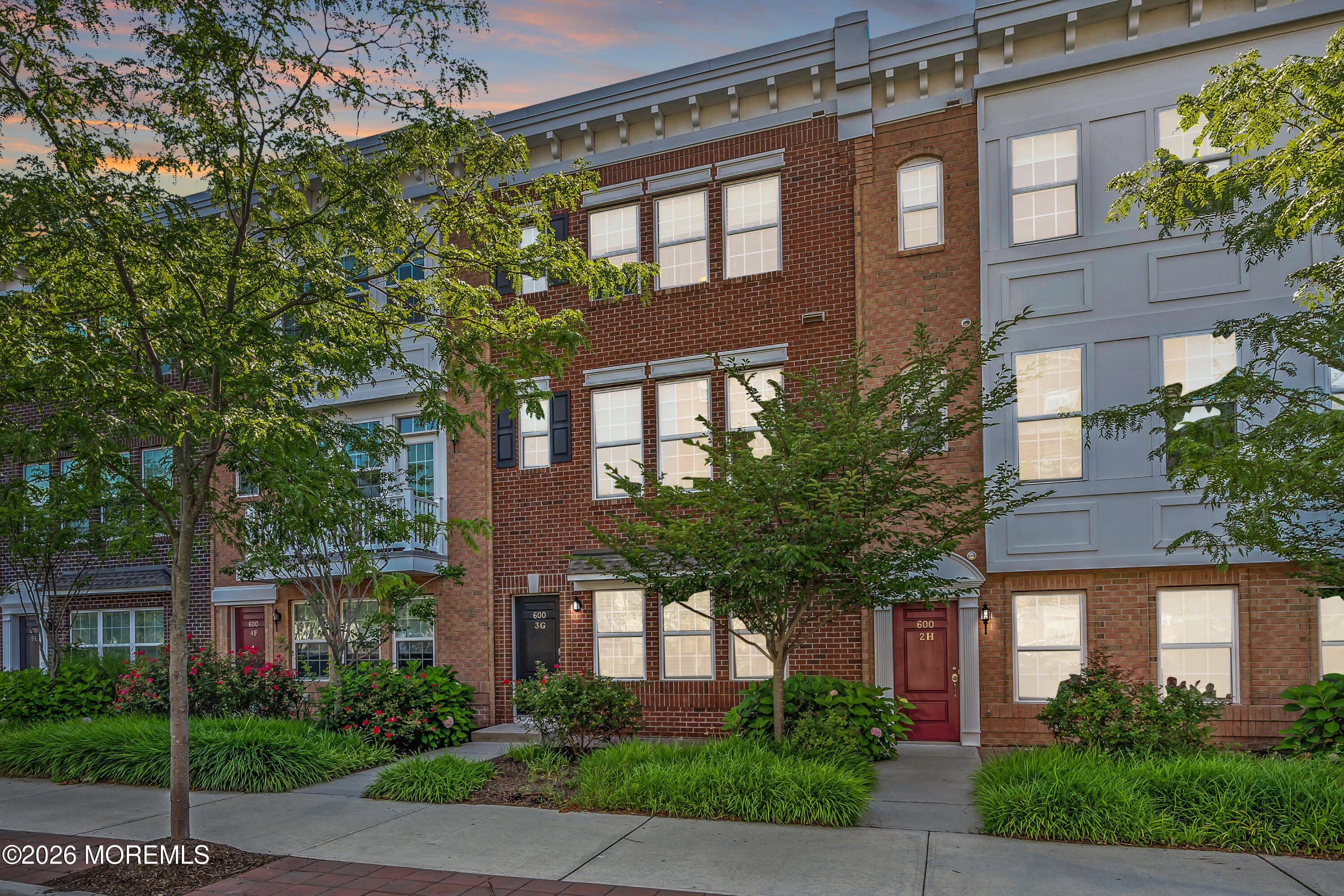 600 Grand Avenue 3G Image 1