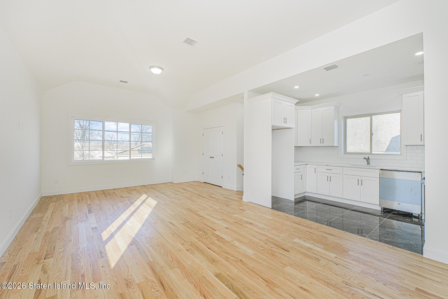 16 Church Avenue Image 4