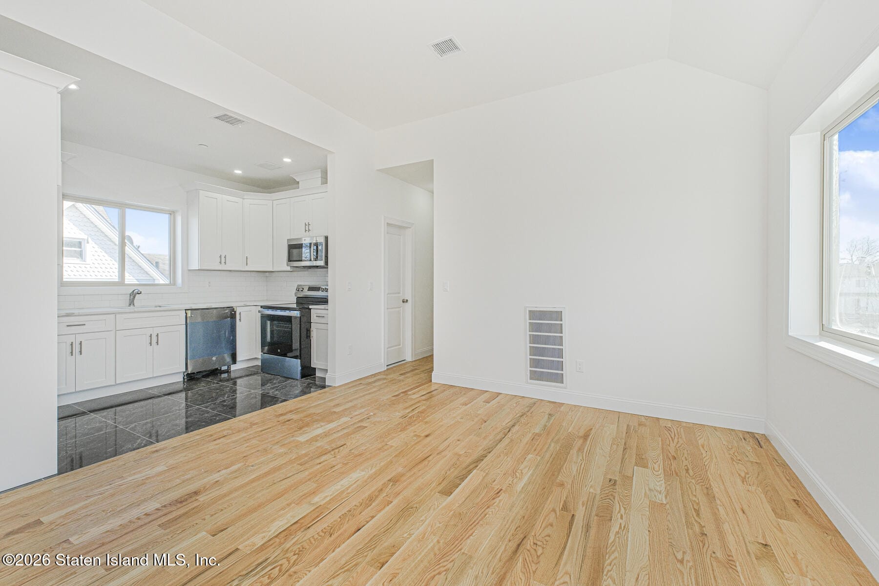 16 Church Avenue, Staten Island, NY, 10314 image 6