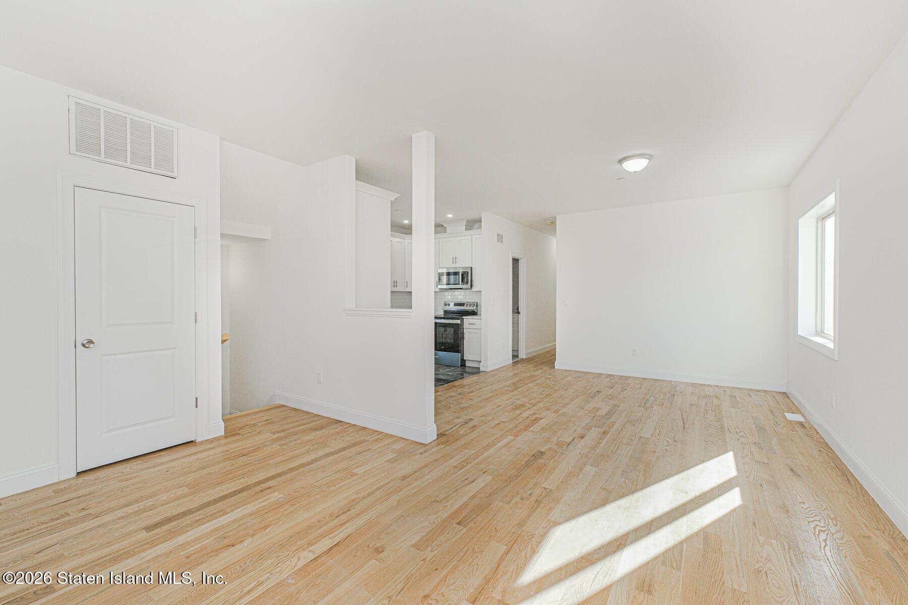 16 Church Avenue, Staten Island, NY, 10314 image 25