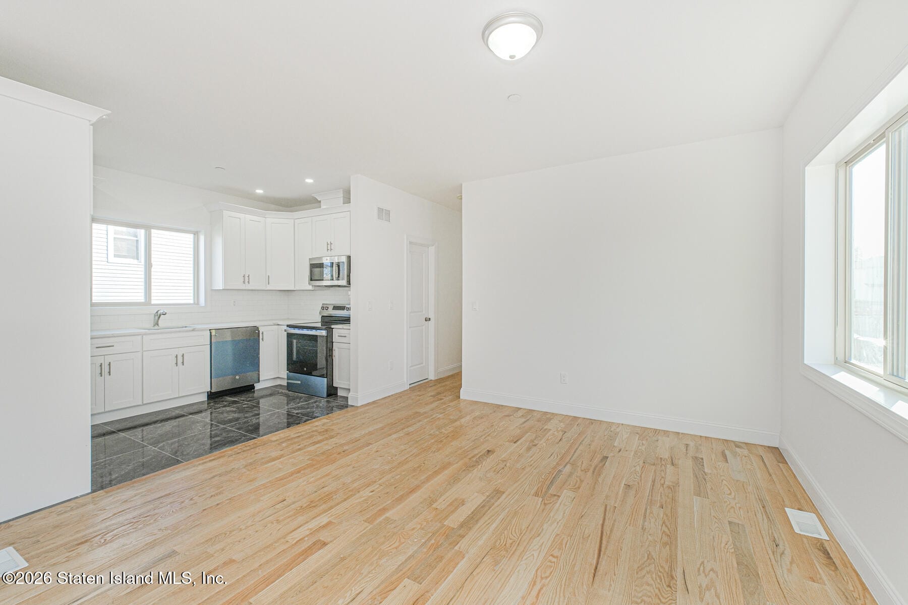 16 Church Avenue, Staten Island, NY, 10314 image 26