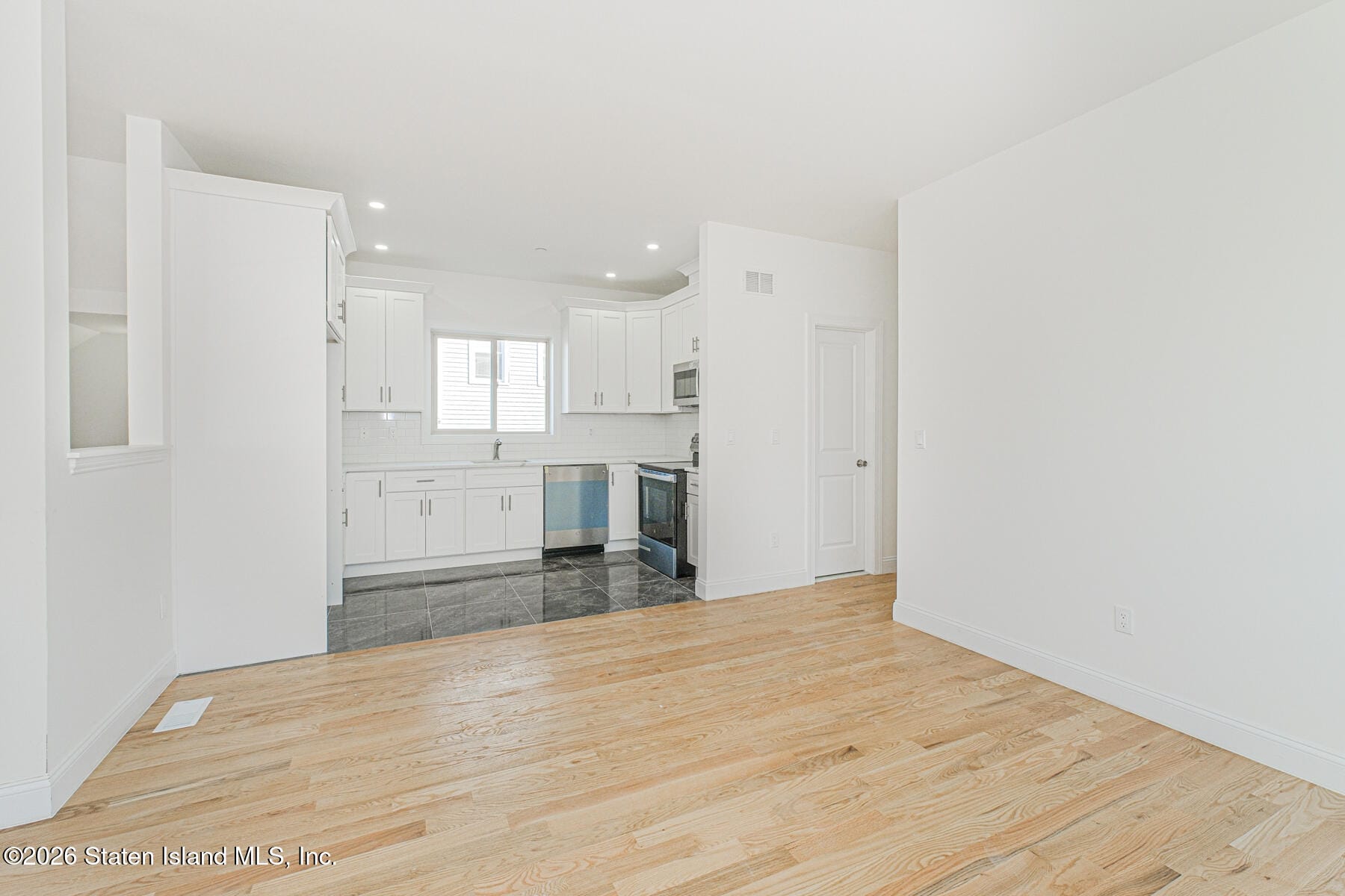 16 Church Avenue, Staten Island, NY, 10314 image 27