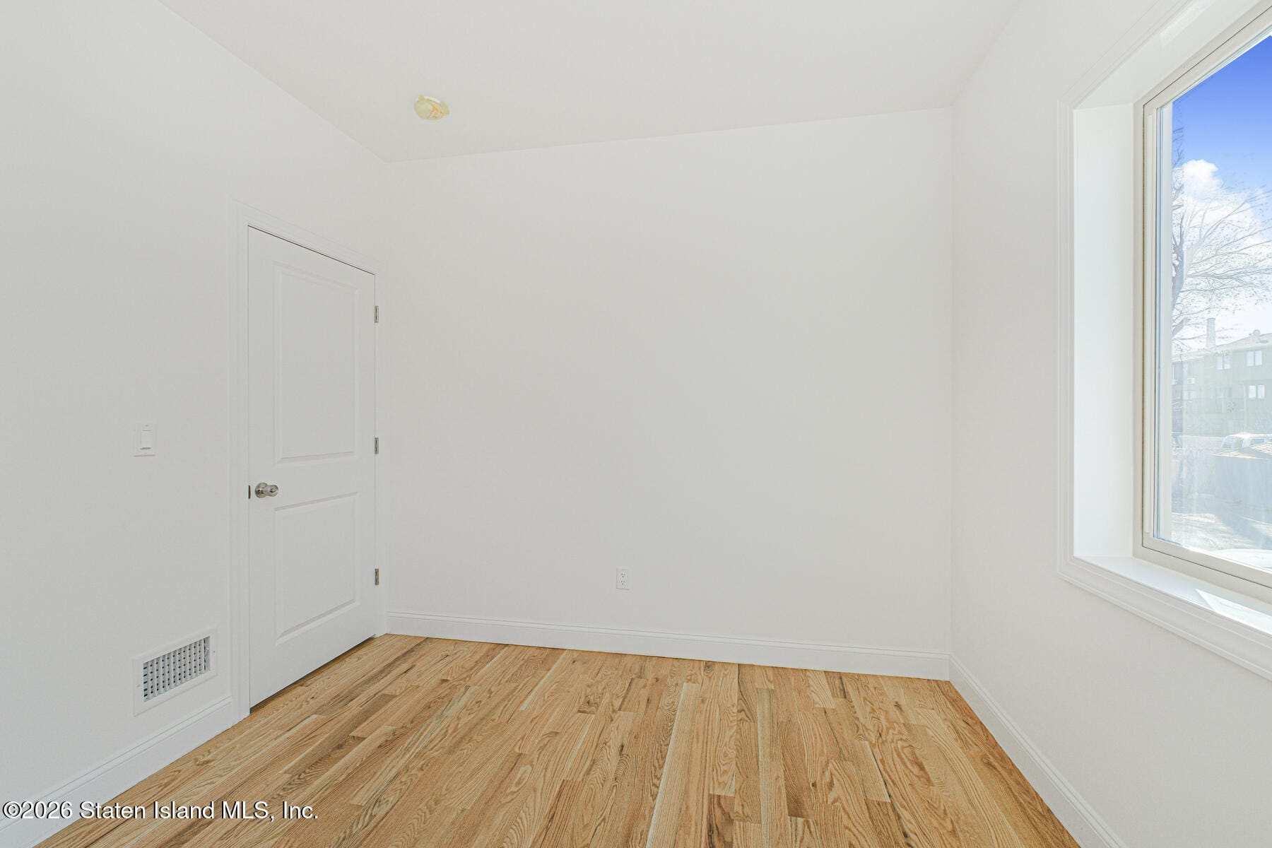 16 Church Avenue, Staten Island, NY, 10314 image 33