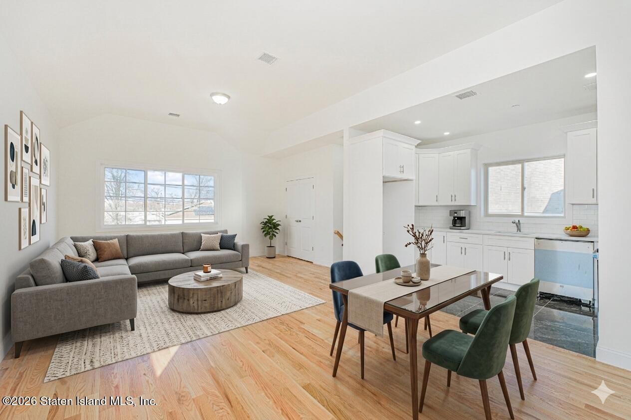 16 Church Avenue, Staten Island, NY, 10314 image 47