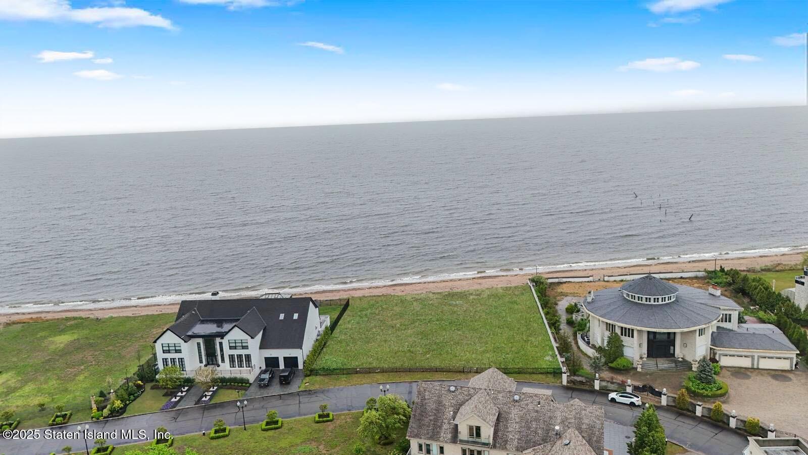 140 Nicolosi Drive Image 3