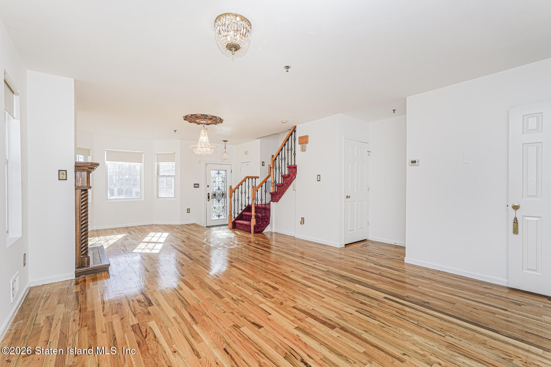 64 Van Name Avenue Image 5