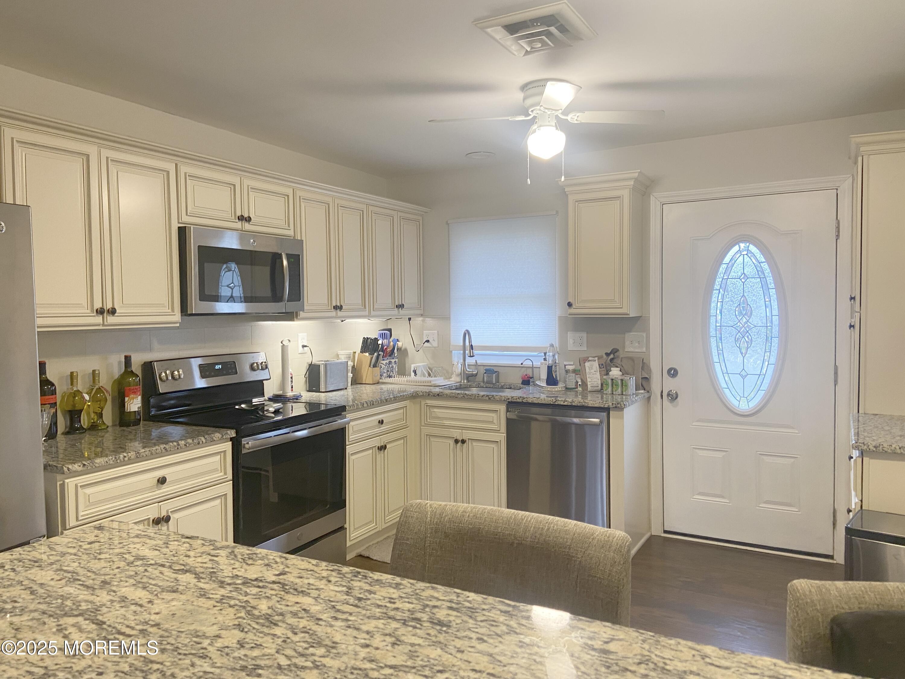 646 A Plymouth Drive Image 4