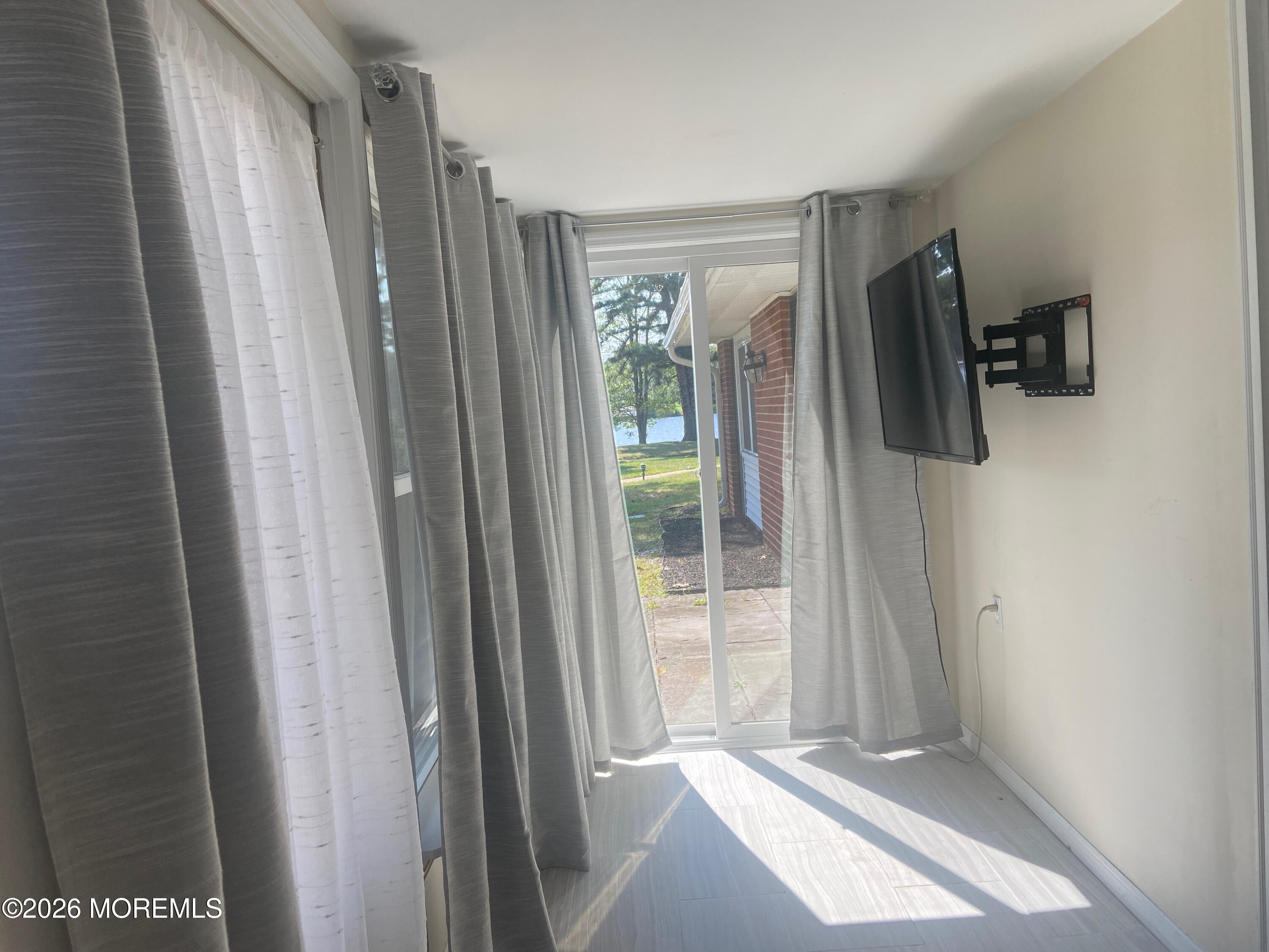 646 A Plymouth Drive, Lakewood, NJ, 08701 image 25