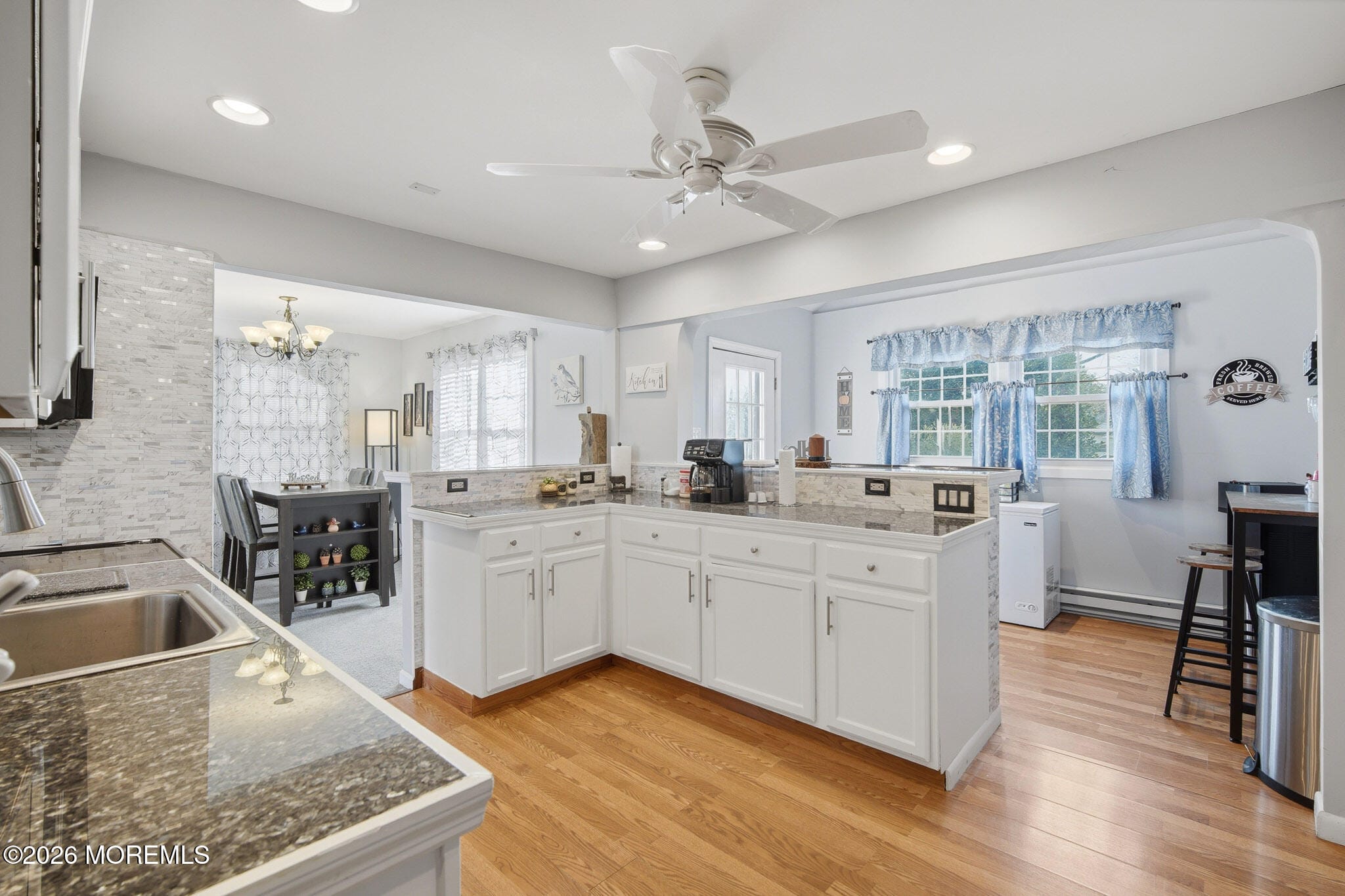 911 Florence Avenue Image 4