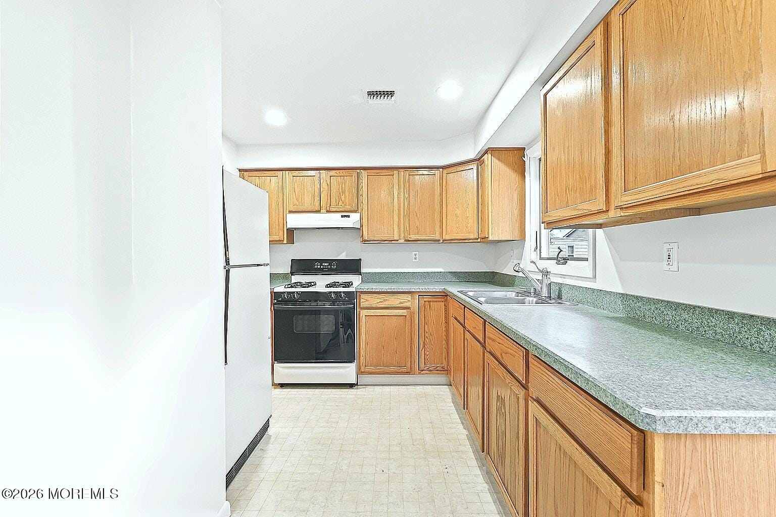 902 Sunset Avenue Image 5