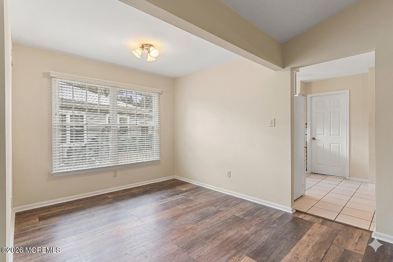 1869 Buttonwood Avenue Image 5