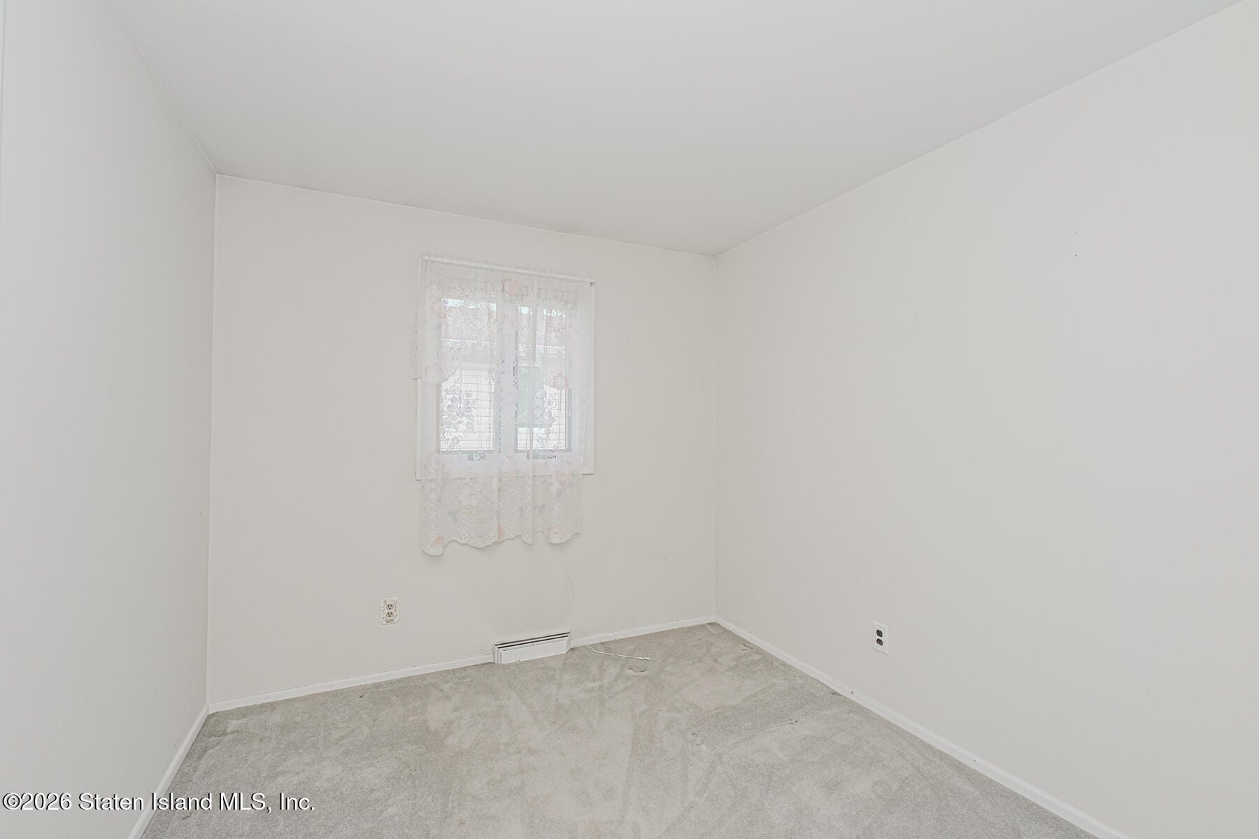 258 Woods Of Arden Road, Staten Island, NY, 10312 image 17