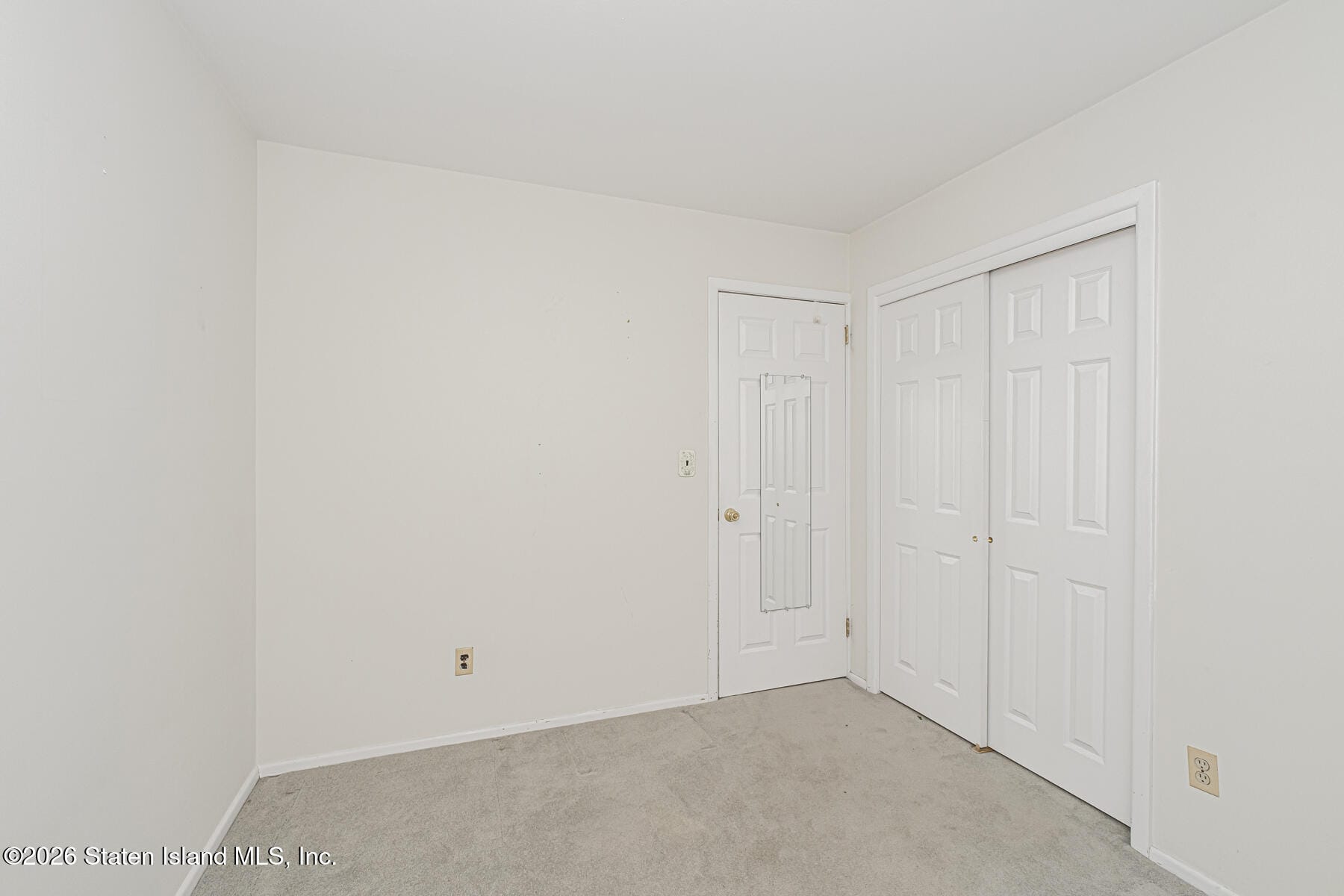 258 Woods Of Arden Road, Staten Island, NY, 10312 image 18