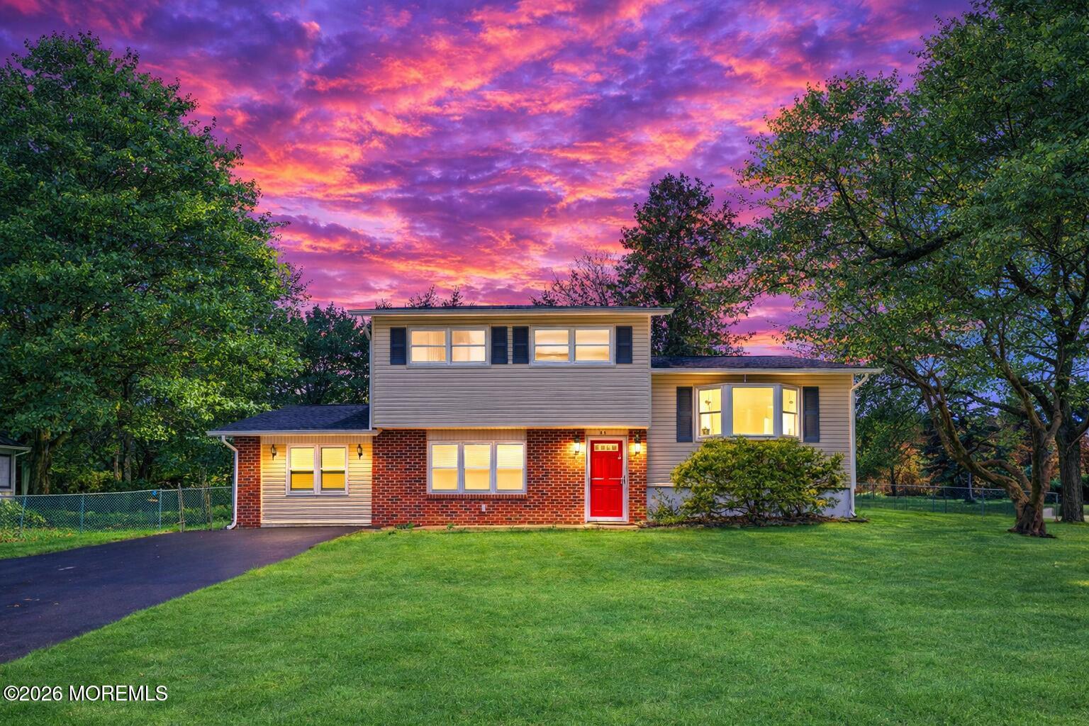 90 E Connecticut Concourse Image 1