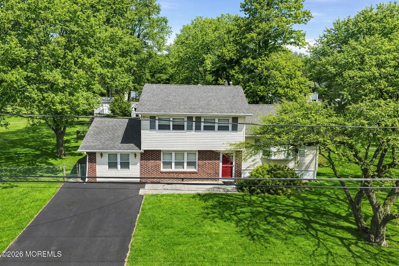 90 E Connecticut Concourse Image 3