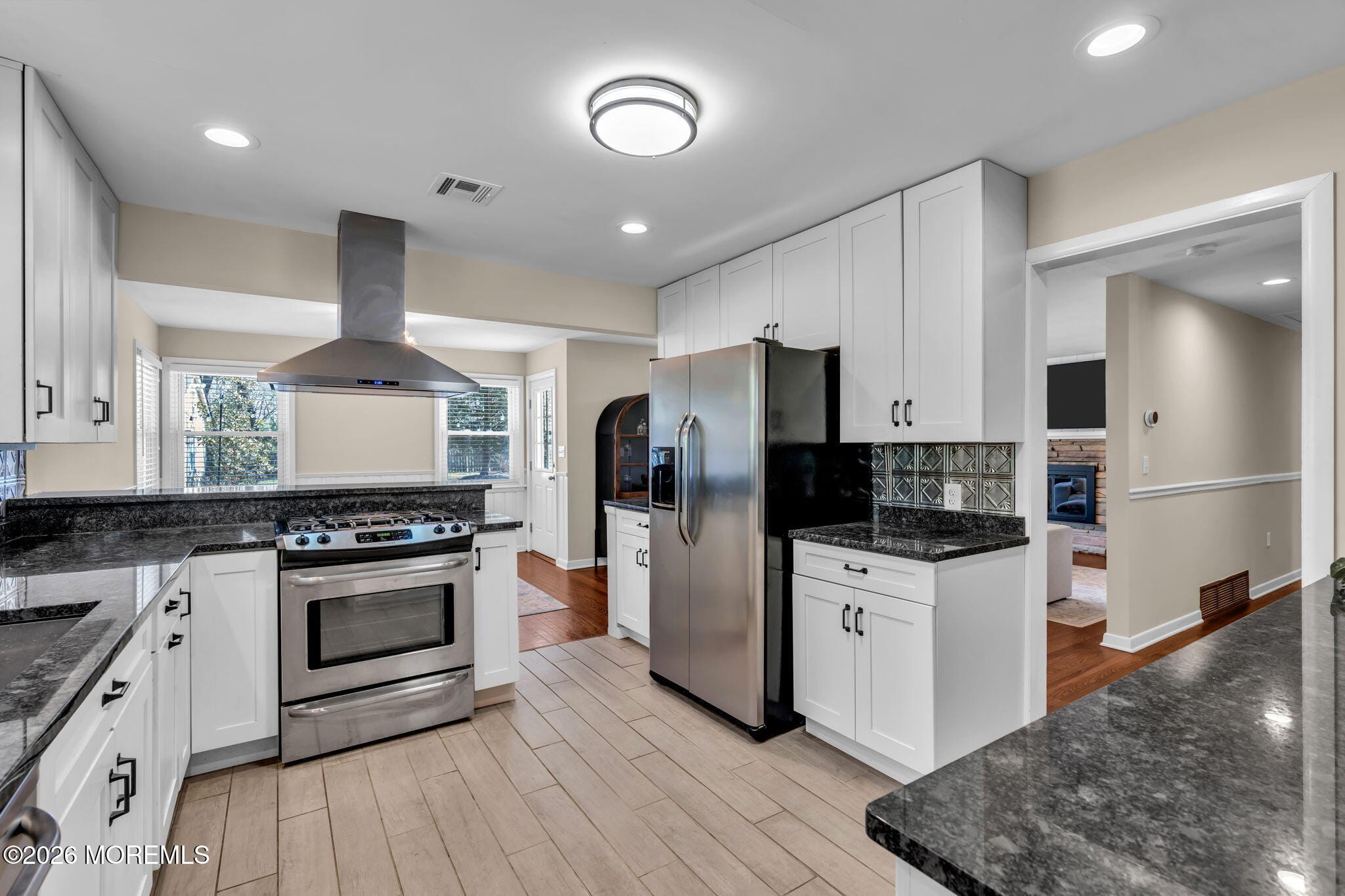 40 Willow Drive Image 4