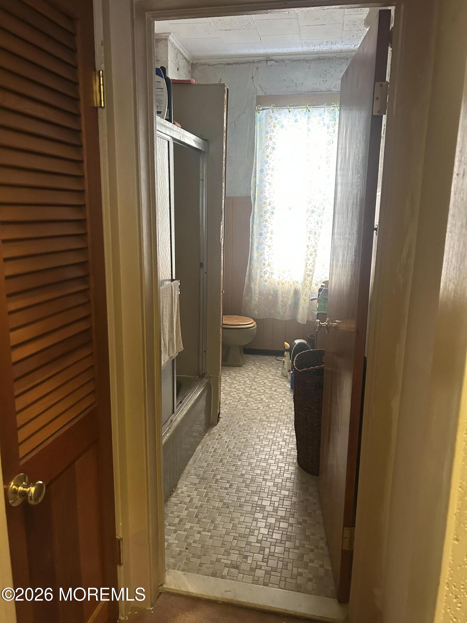 22 Woodland Avenue, Jersey City, NJ, 07305 image 8