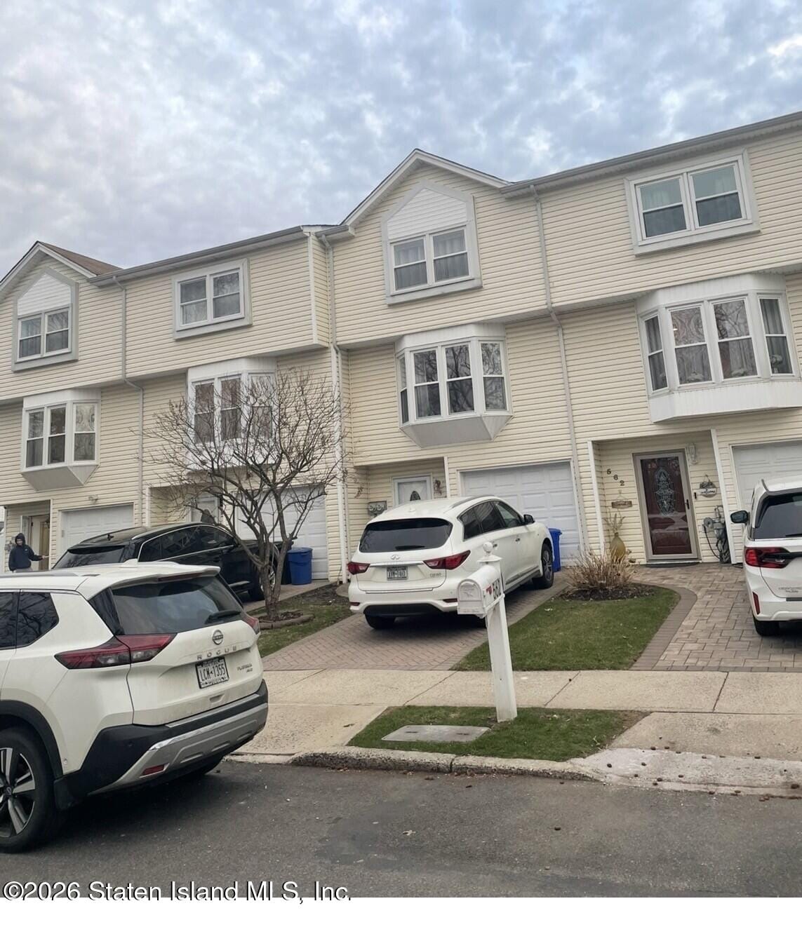 564 Dongan Hills Avenue, Staten Island, NY, 10305