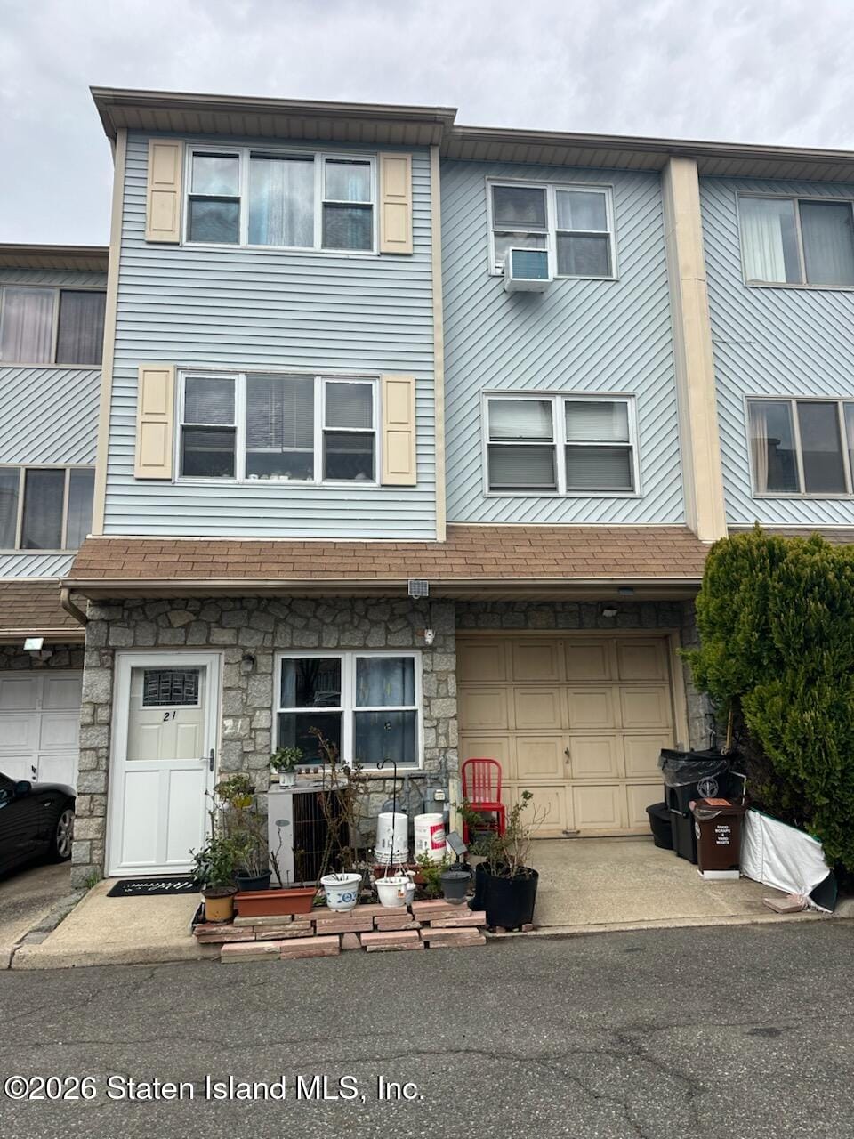 21 Prince Lane, Staten Island, NY, 10309