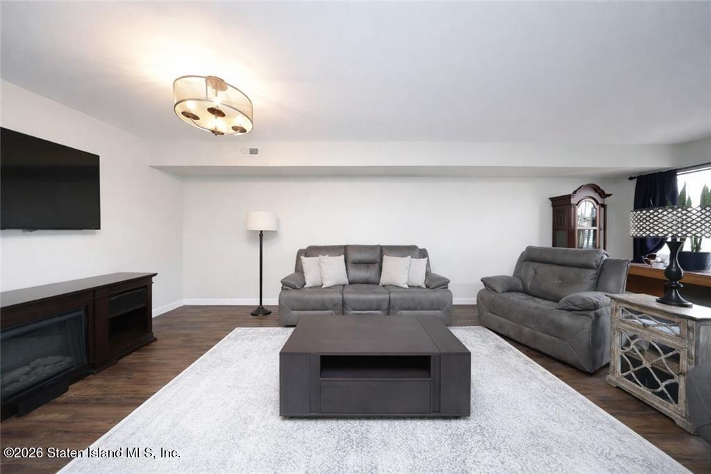 15 Stratford Court Image 4