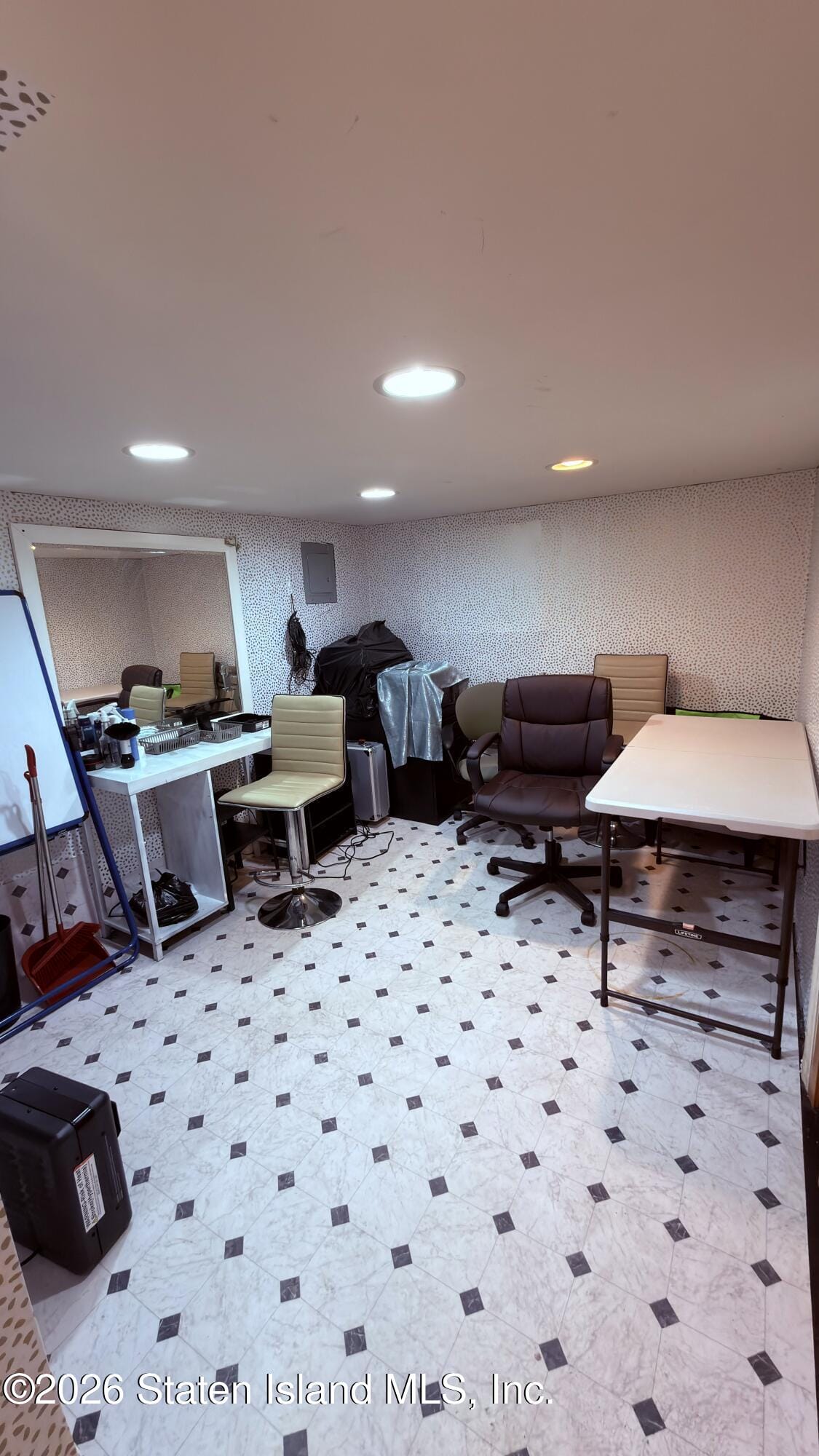 1957 Bogart Avenue Image 4