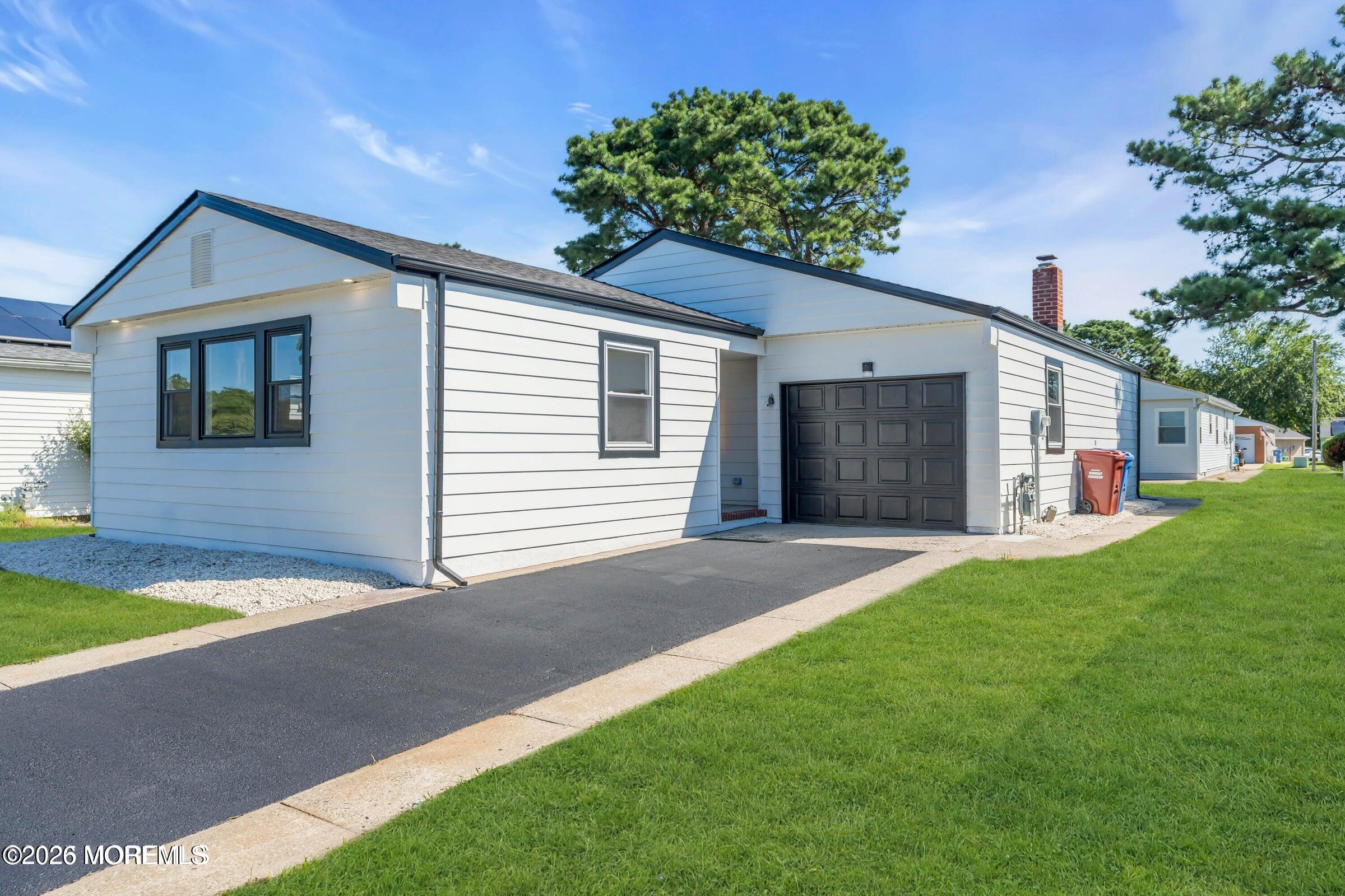 143 Davenport Road Image 2