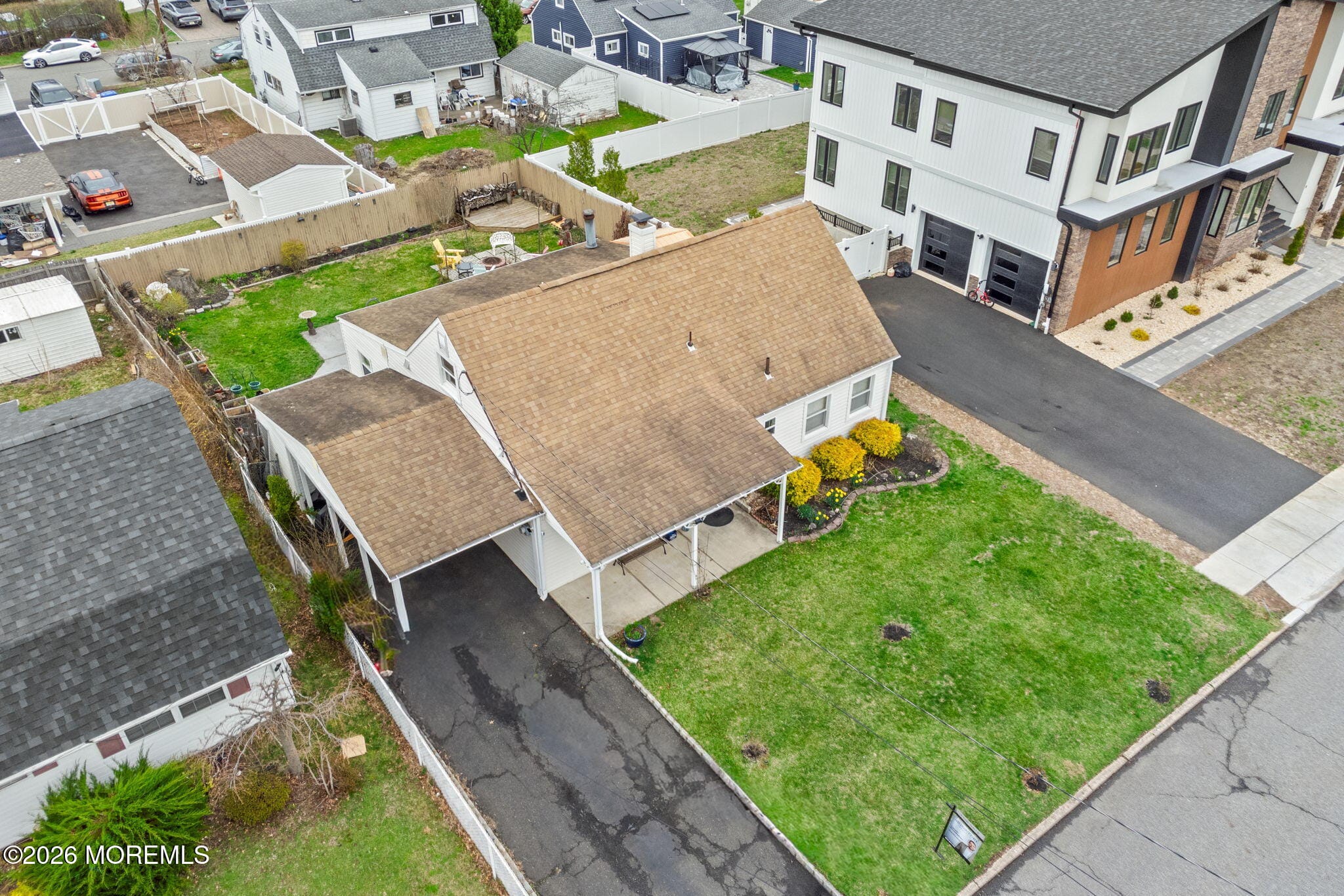 5 W Arthur Place Image 5