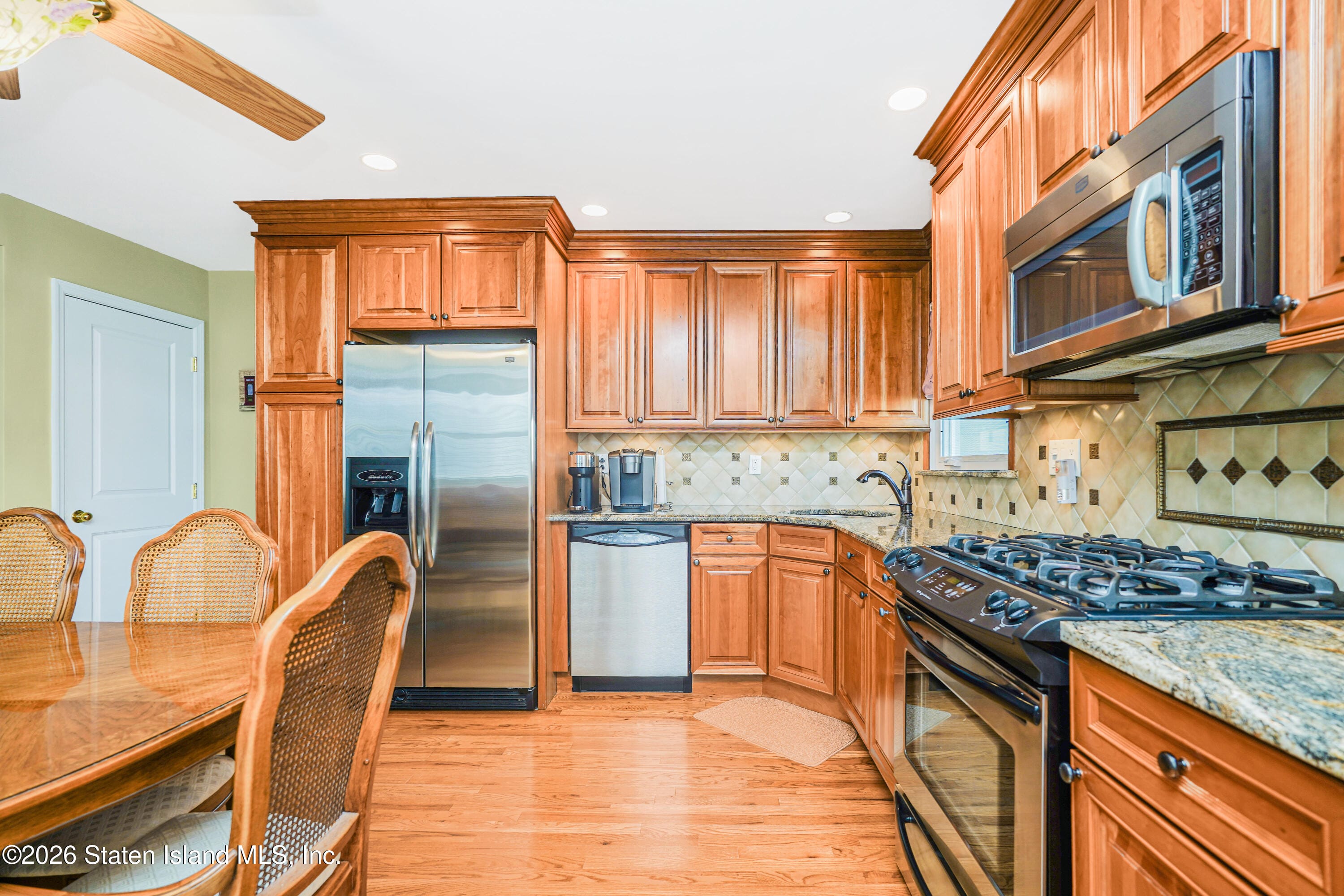 175 Benton Avenue Image 5