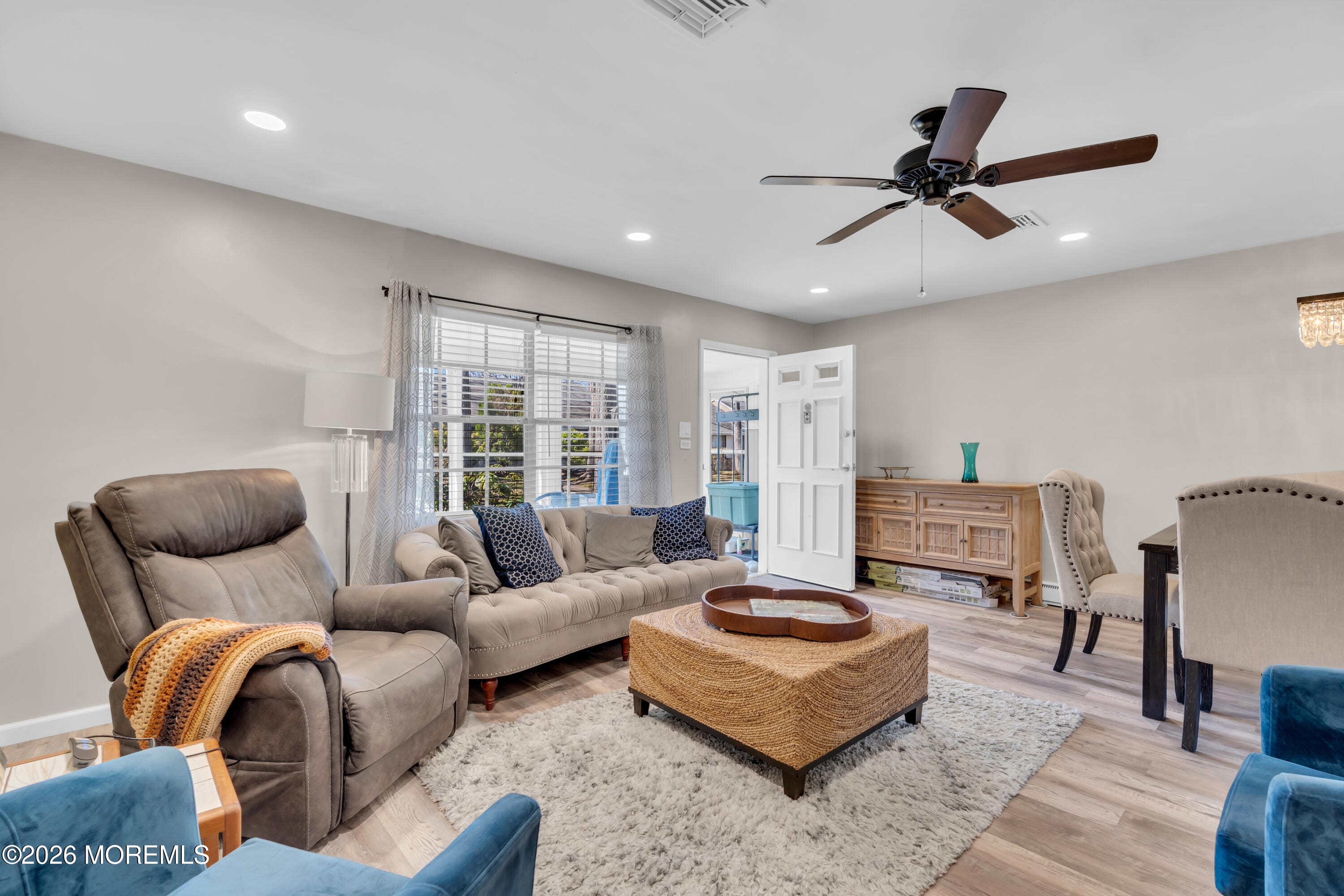 62F Buckingham Drive 100f Image 4