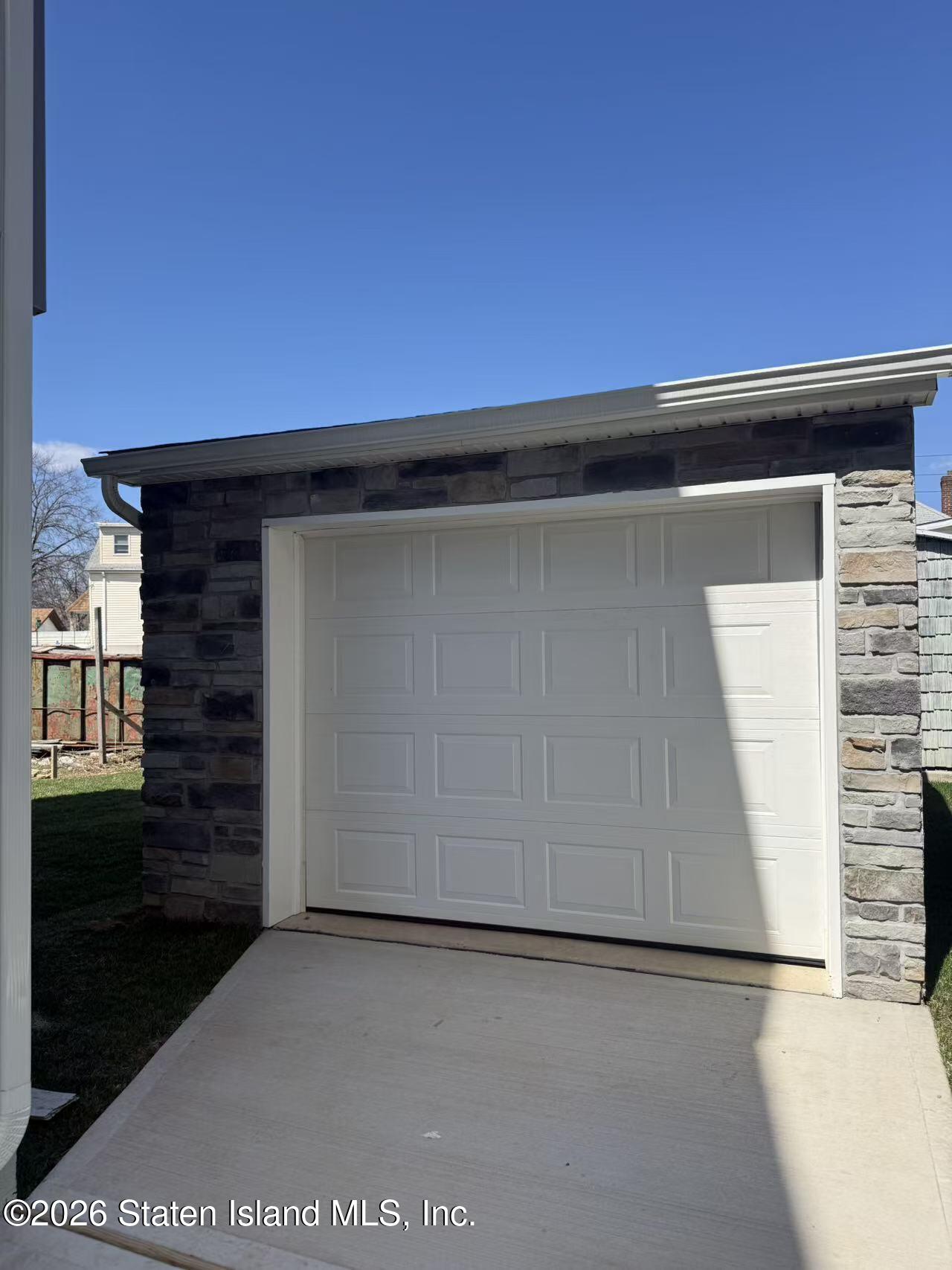 27 Lava Street Image 3