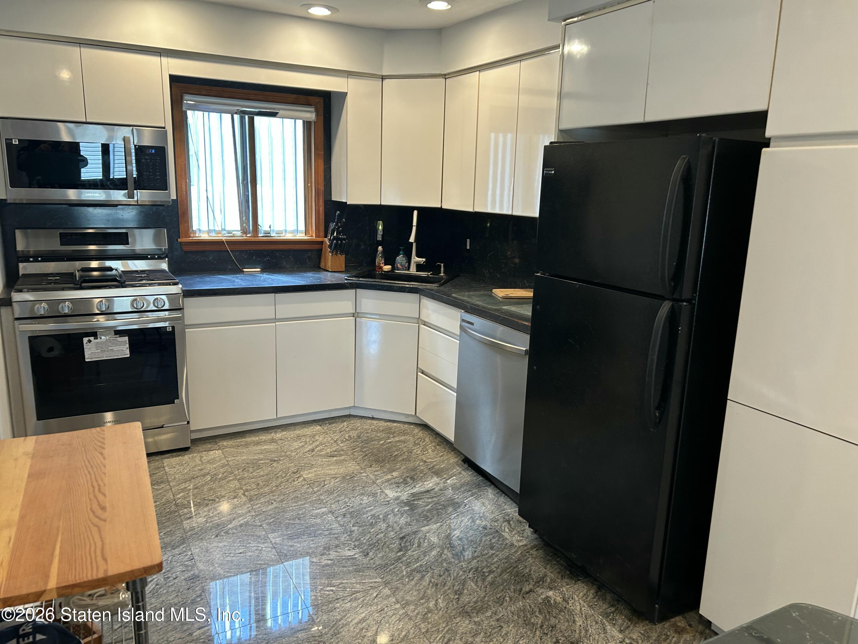 912 Annadale Road Image 2