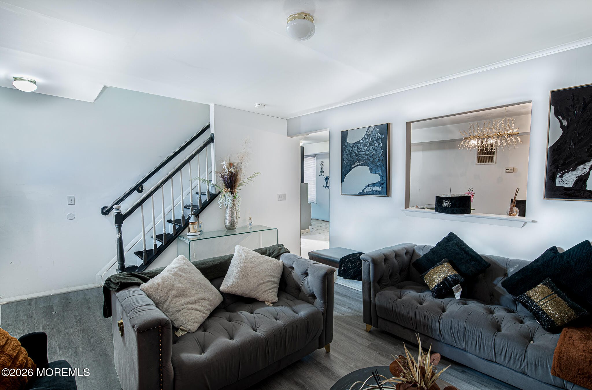 1713 Stratford Avenue Image 4