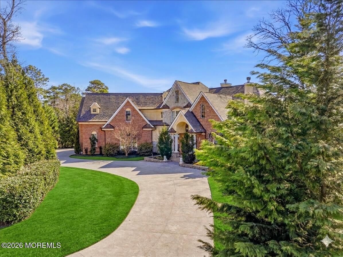 1000 Shore Drive Image 4