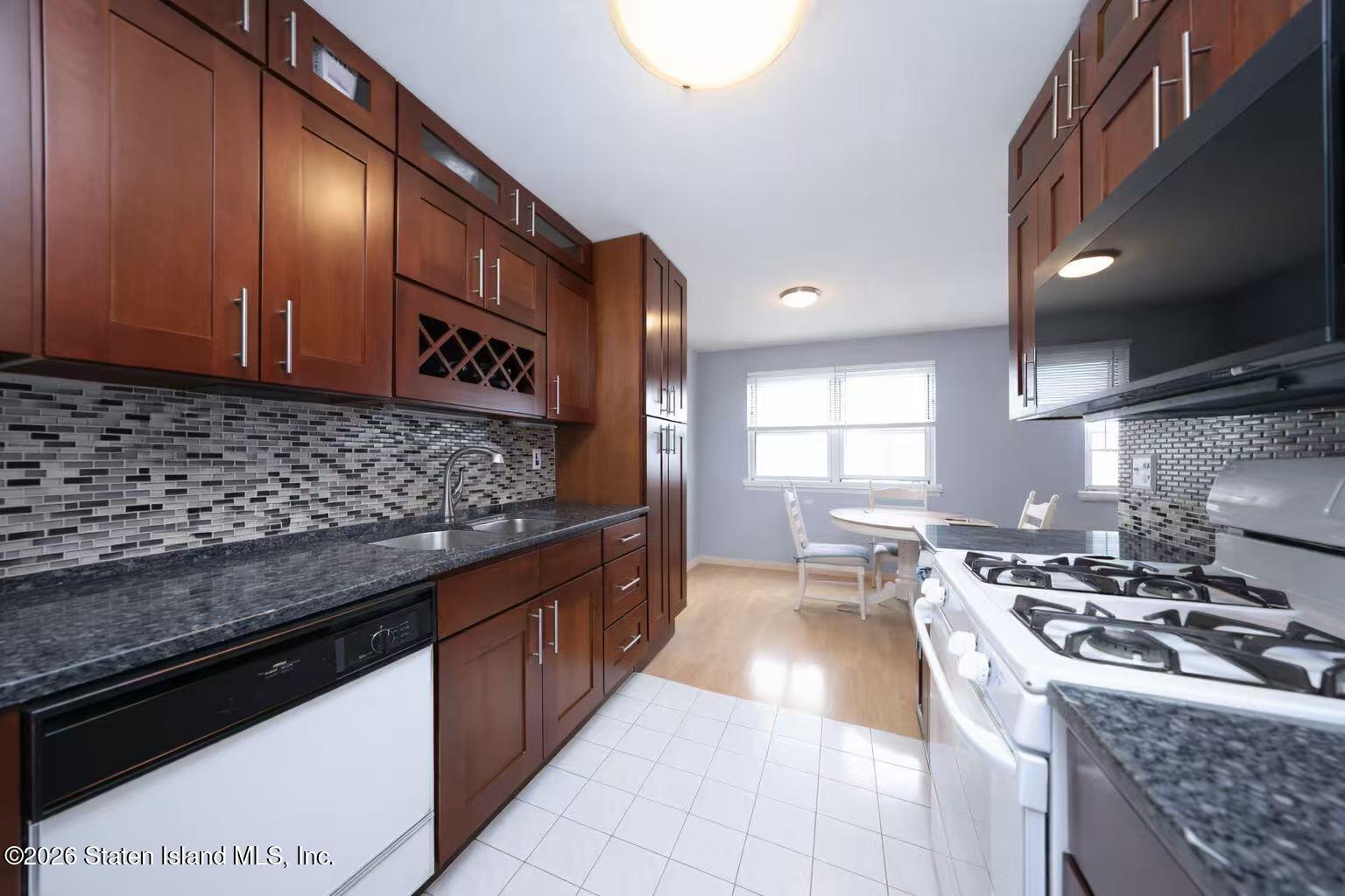 21 Prince Lane, Staten Island, NY, 10309 image 9