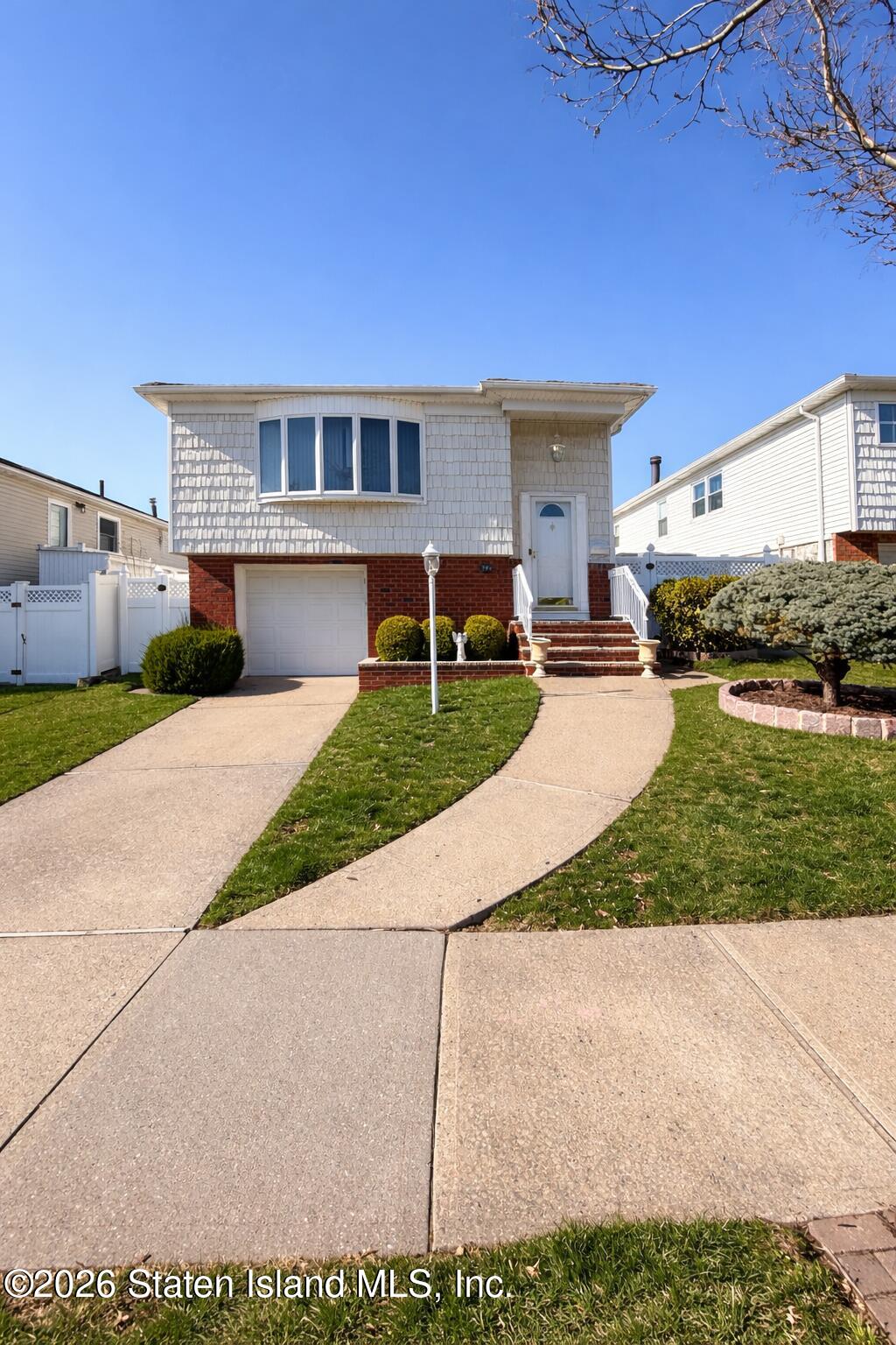 399 Ramona Avenue Image 2