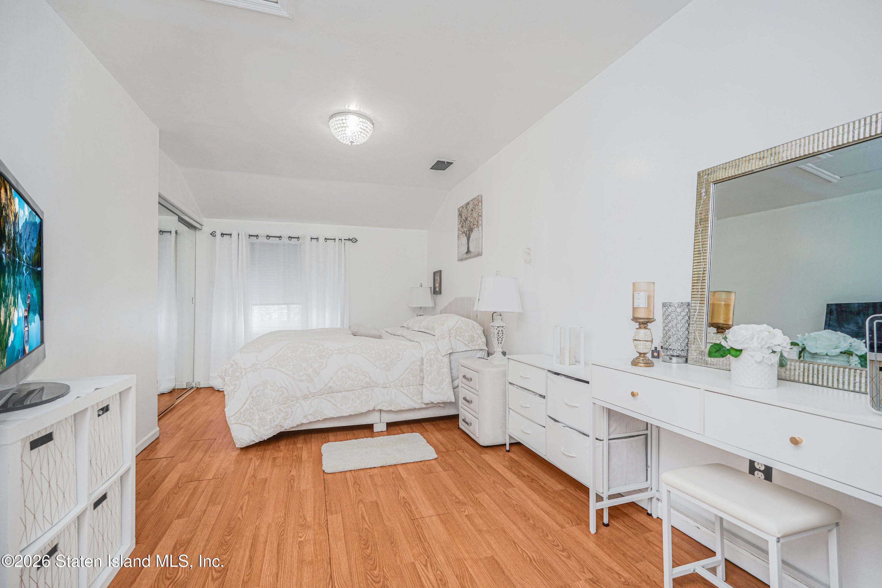 526 Ilyssa Way, Staten Island, NY, 10312 image 11