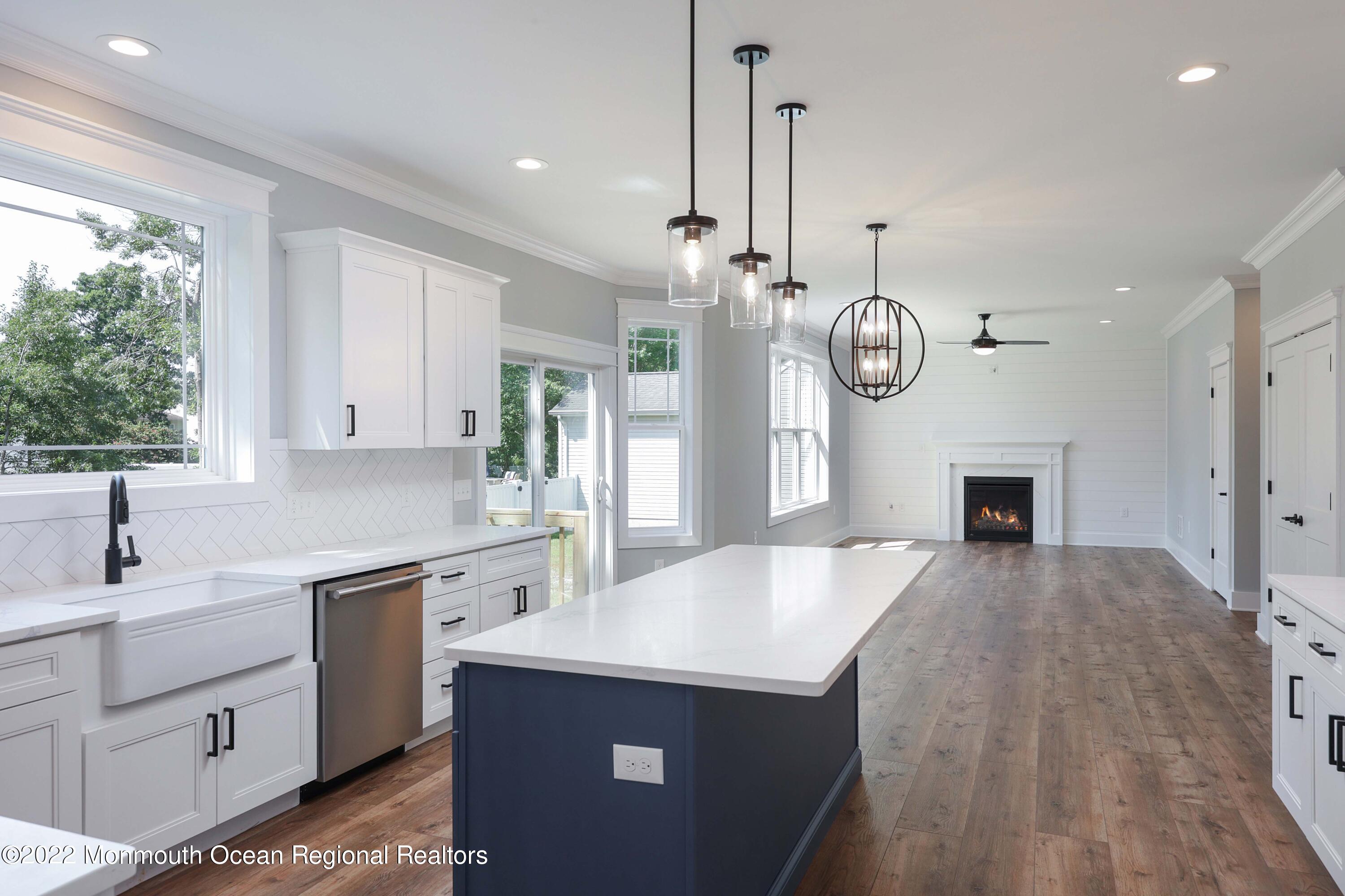 498 Harding Avenue Image 4