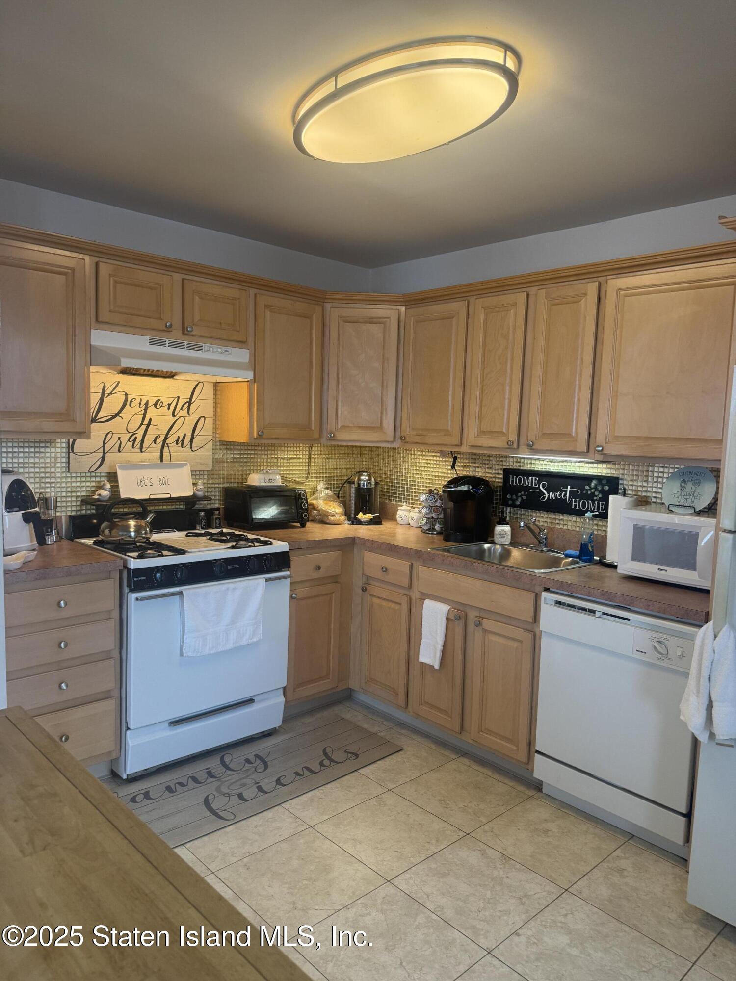 51 Jennifer Place B, Staten Island, NY, 10314 image 9