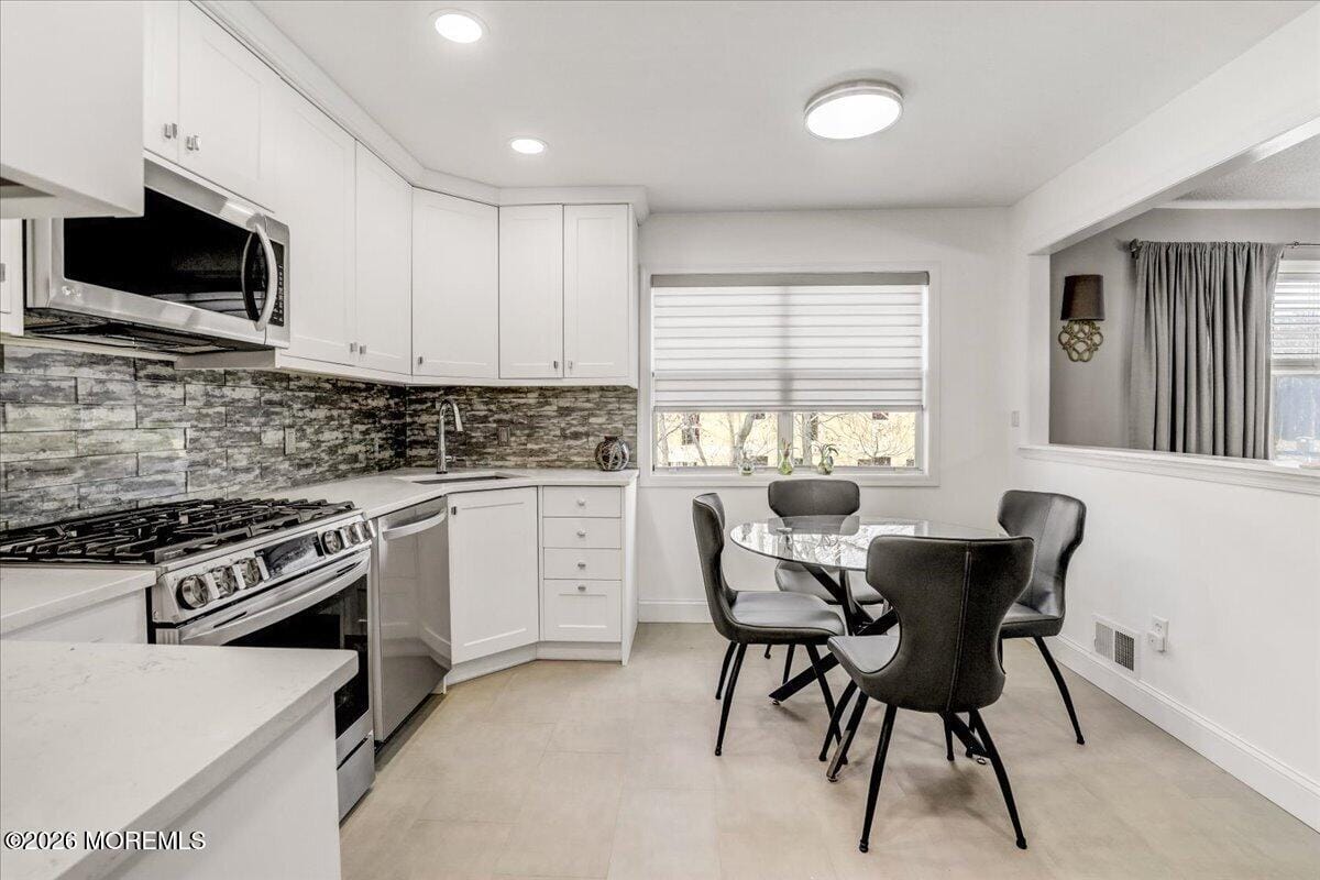 30 Dortmunder Drive, Manalapan, NJ, 07726 image 9