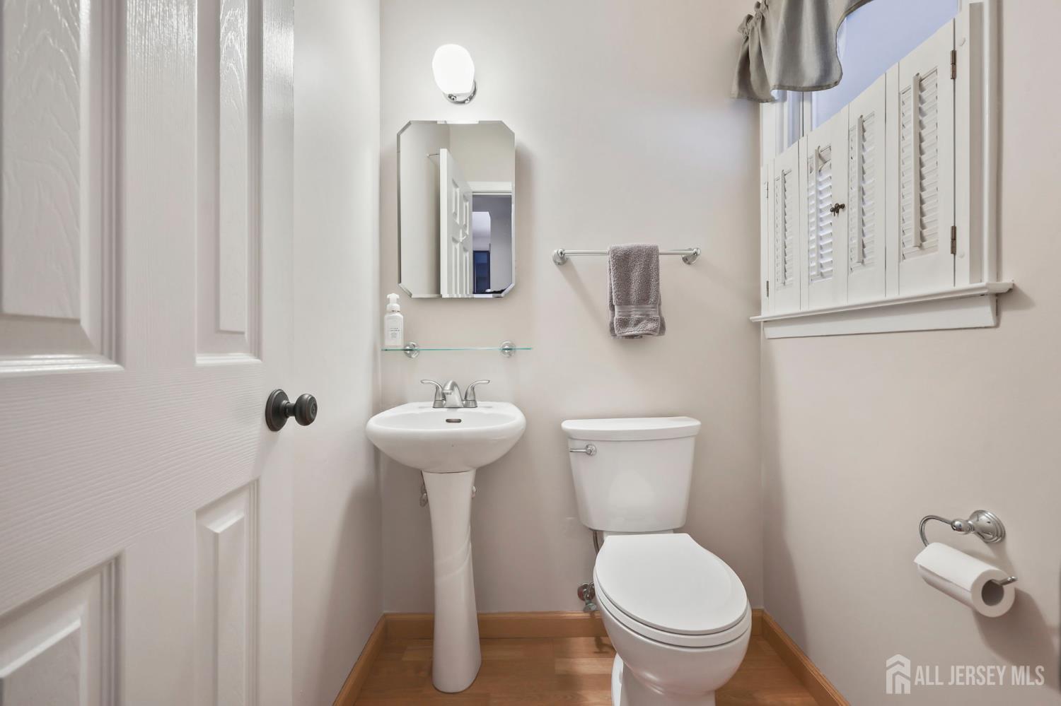 29 Hollywood Drive, Woodbridge Proper, NJ, 07095 image 7