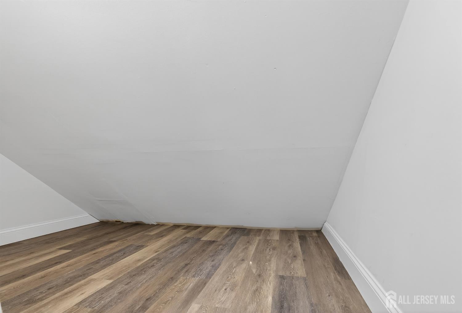 12 N Pennington Road, New Brunswick, NJ, 08901 image 35