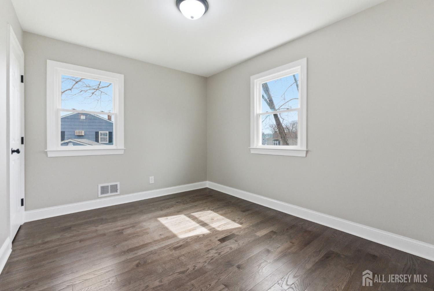 215 Oakmanor Parkway, South Plainfield, NJ, 07080 image 32