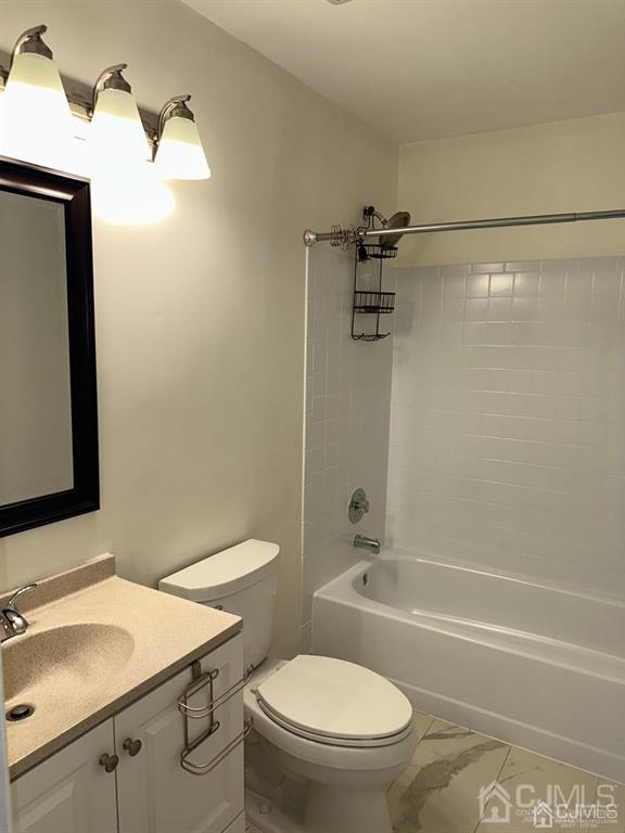 14 Albury Way, North Brunswick, NJ, 08902 image 20