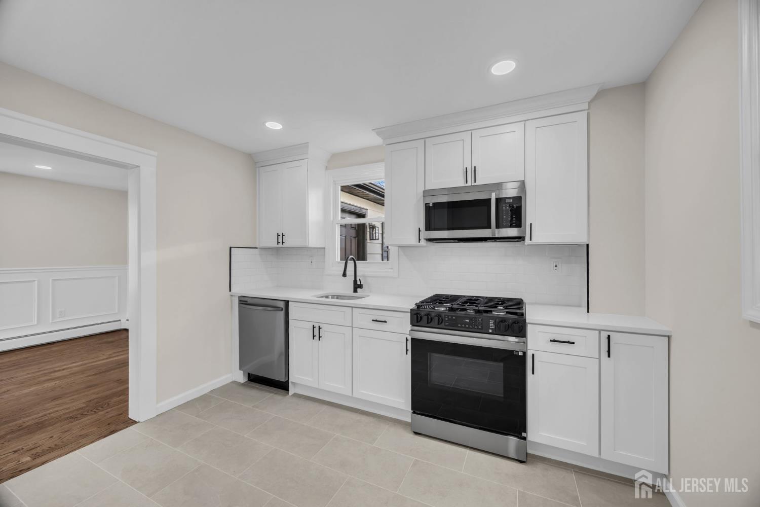 36 W Lakewood Avenue, Milltown, NJ, 08850 image 16