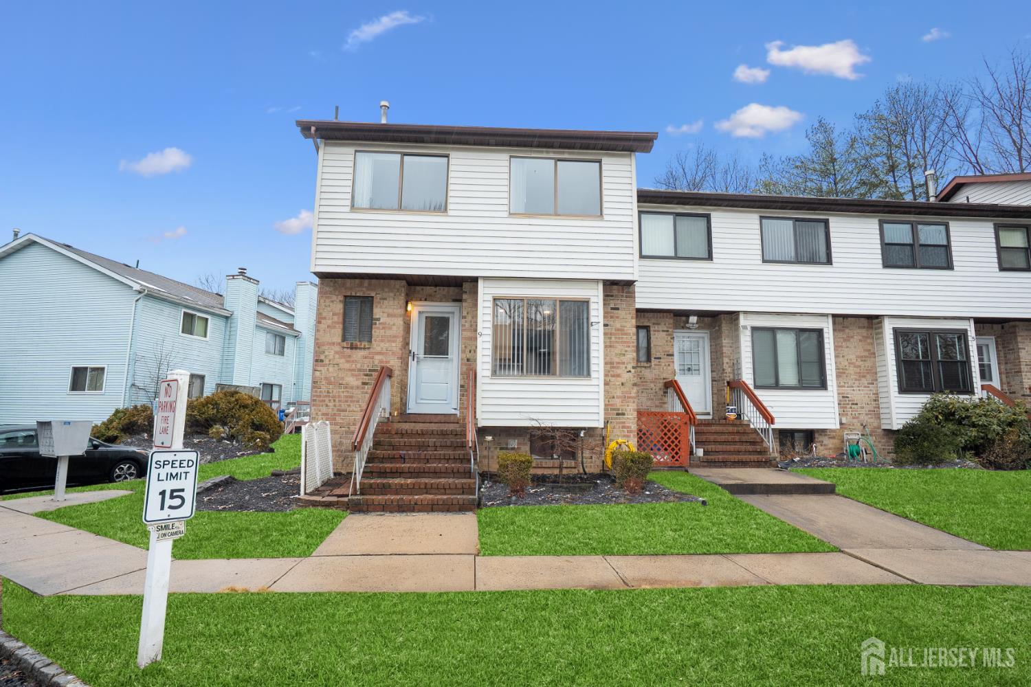 9 Wood Acres Drive, North Brunswick, NJ, 08902